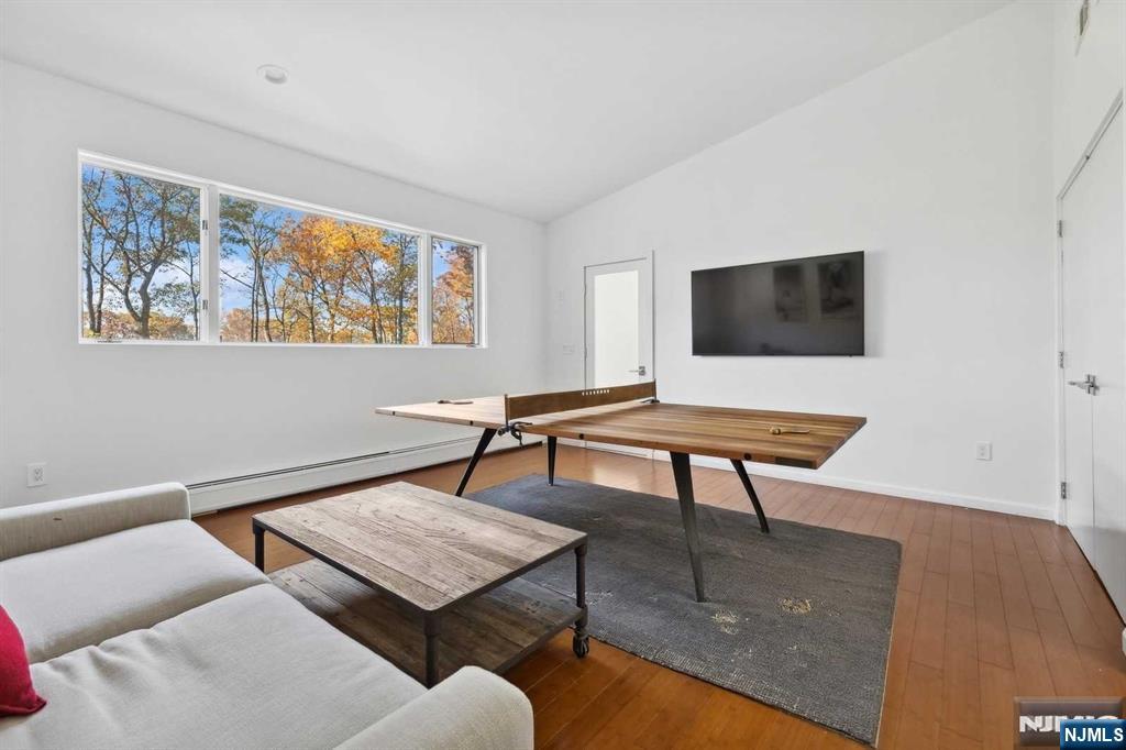 Alpine, New Jersey, 07620, United States, 6 Bedrooms Bedrooms, ,9 BathroomsBathrooms,Residential,For Sale,2000775