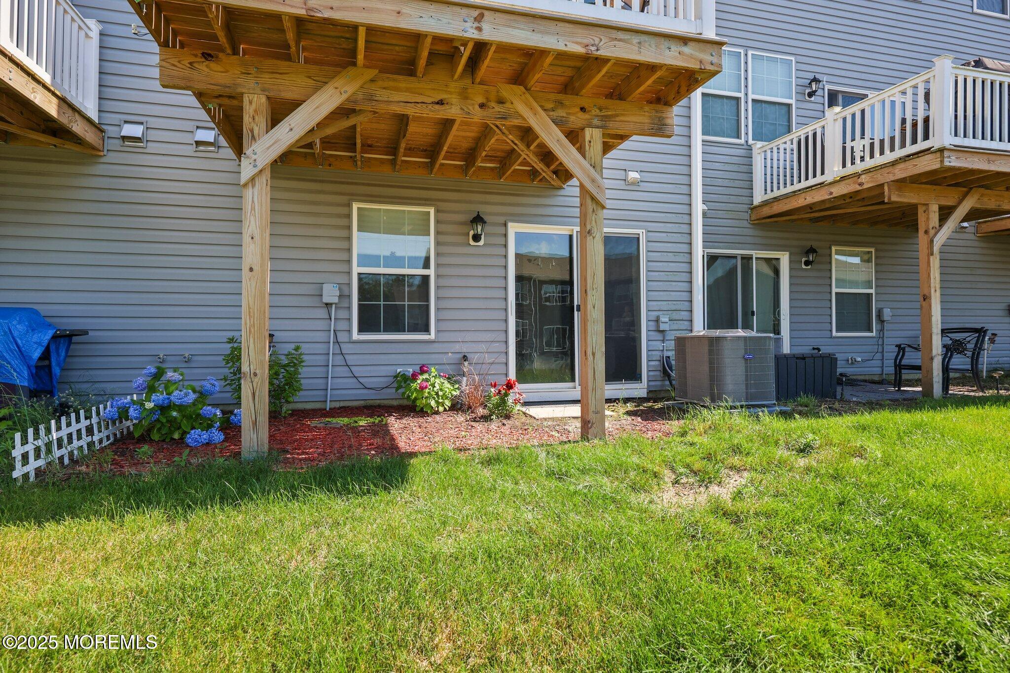 Jackson, New Jersey, 08527, United States, 3 Bedrooms Bedrooms, ,4 BathroomsBathrooms,Residential,For Sale,1979150