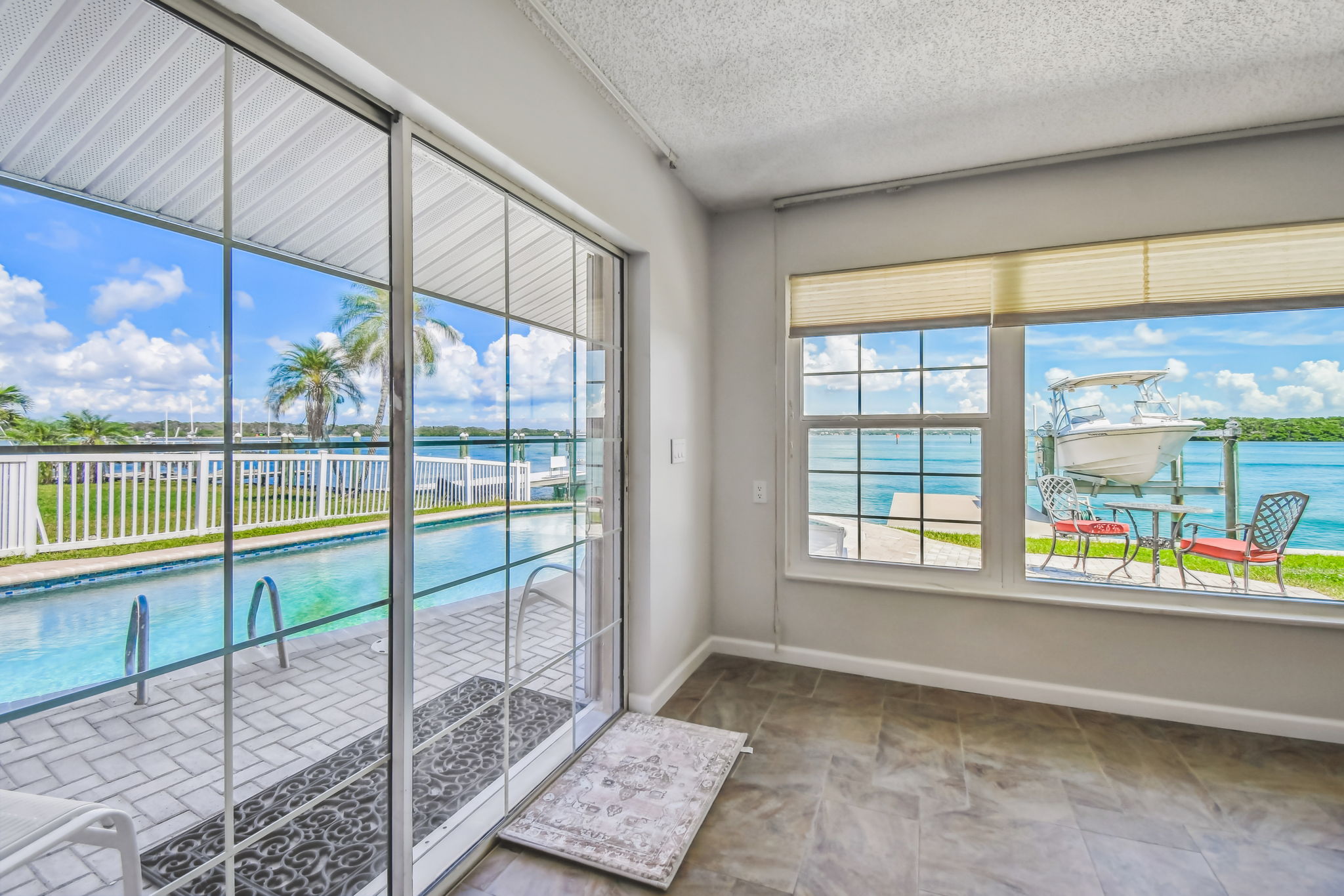 Madeira Beach, Florida, 33708, United States, 4 Bedrooms Bedrooms, ,2 BathroomsBathrooms,Residential,For Sale,2005483