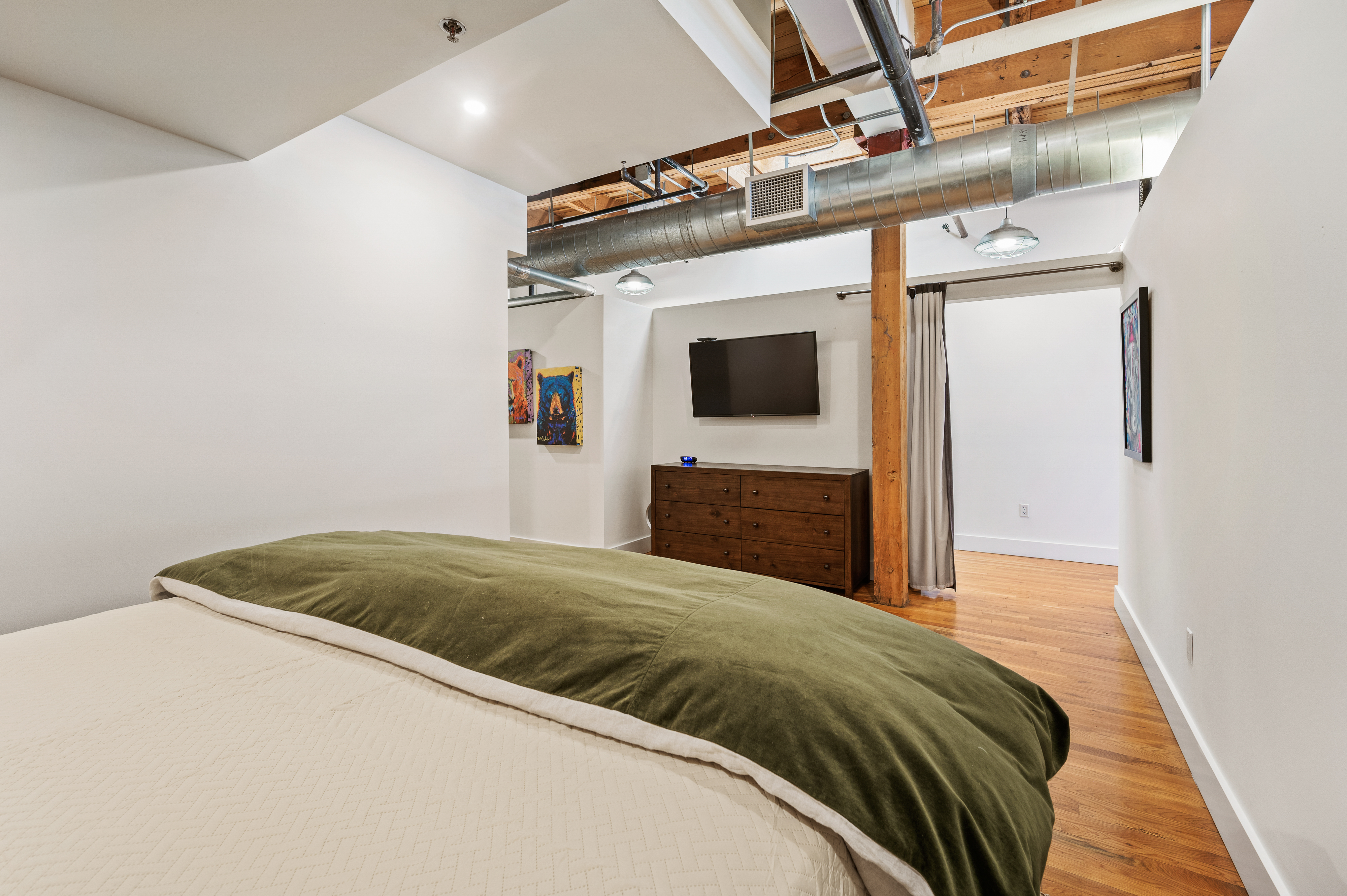  Unit 518 Occupies the Top Floor of the Ice House Lofts - 物件實景