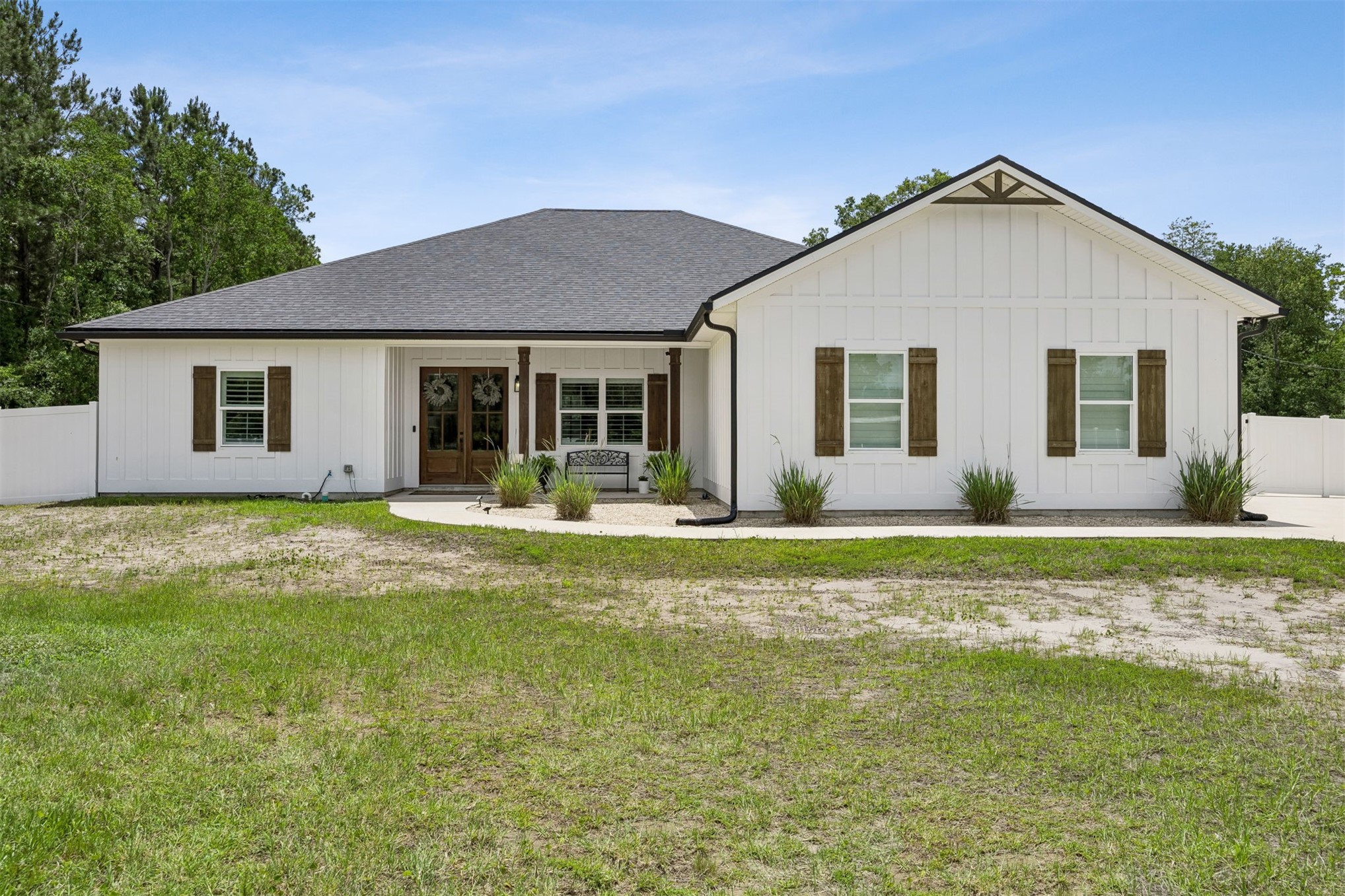 Callahan, Florida, 32011, United States, 4 Bedrooms Bedrooms, ,2 BathroomsBathrooms,Residential,For Sale,2049418