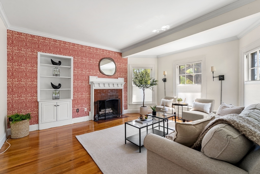 Lexington, Massachusetts, 02421, United States, 4 Bedrooms Bedrooms, ,3 BathroomsBathrooms,Residential,For Sale,1991993