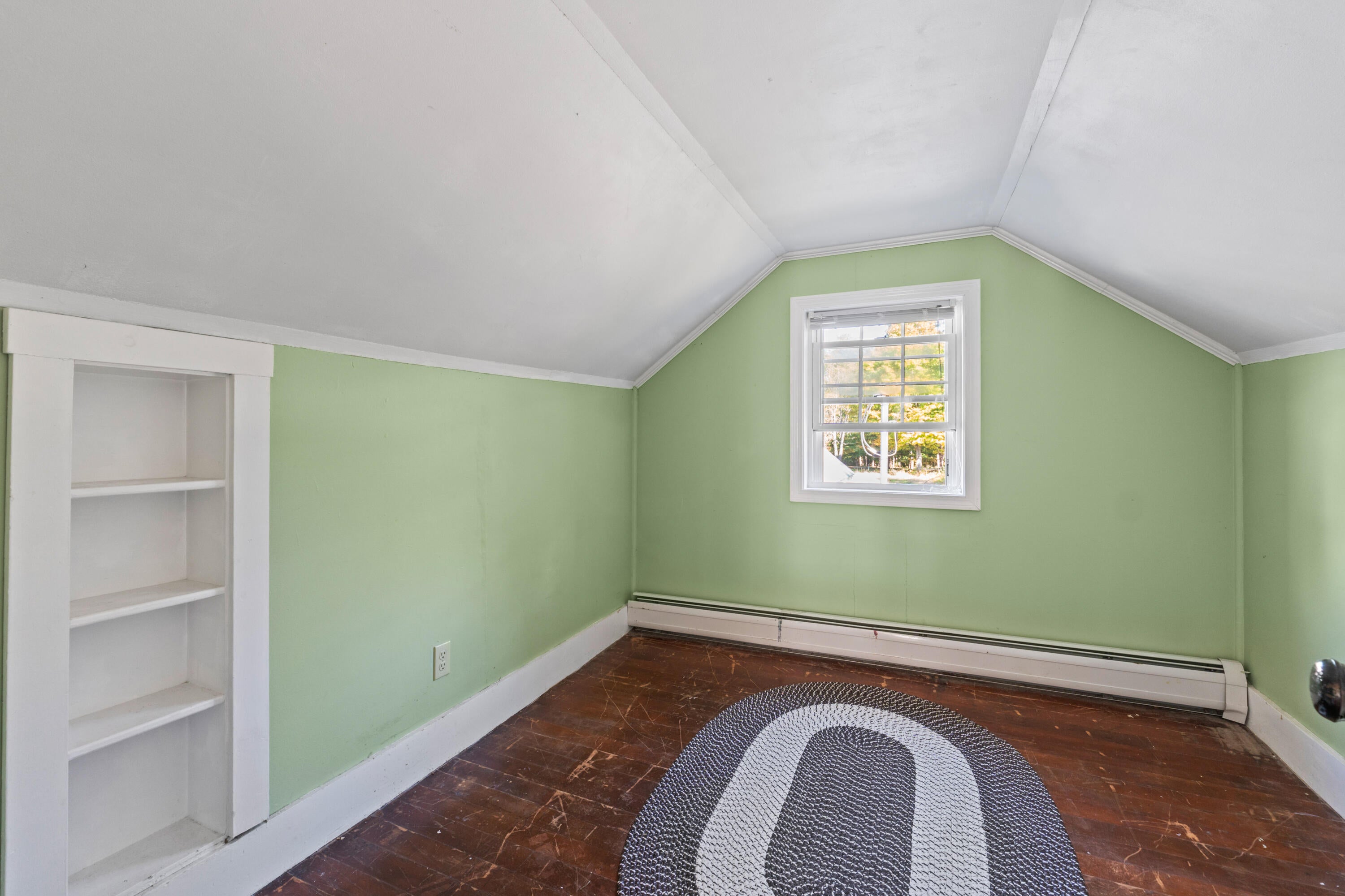 Eliot, Maine, 03903, United States, 4 Bedrooms Bedrooms, ,2 BathroomsBathrooms,Residential,For Sale,1977194