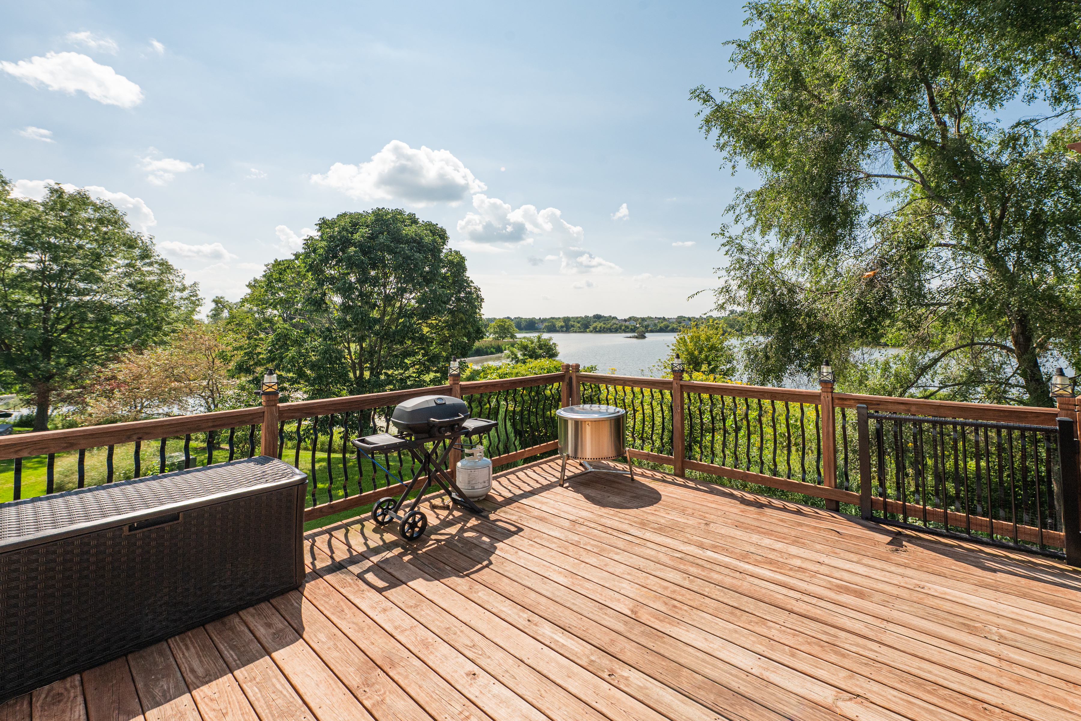  Waterfront Living in Orchard HIlls - 物件實景