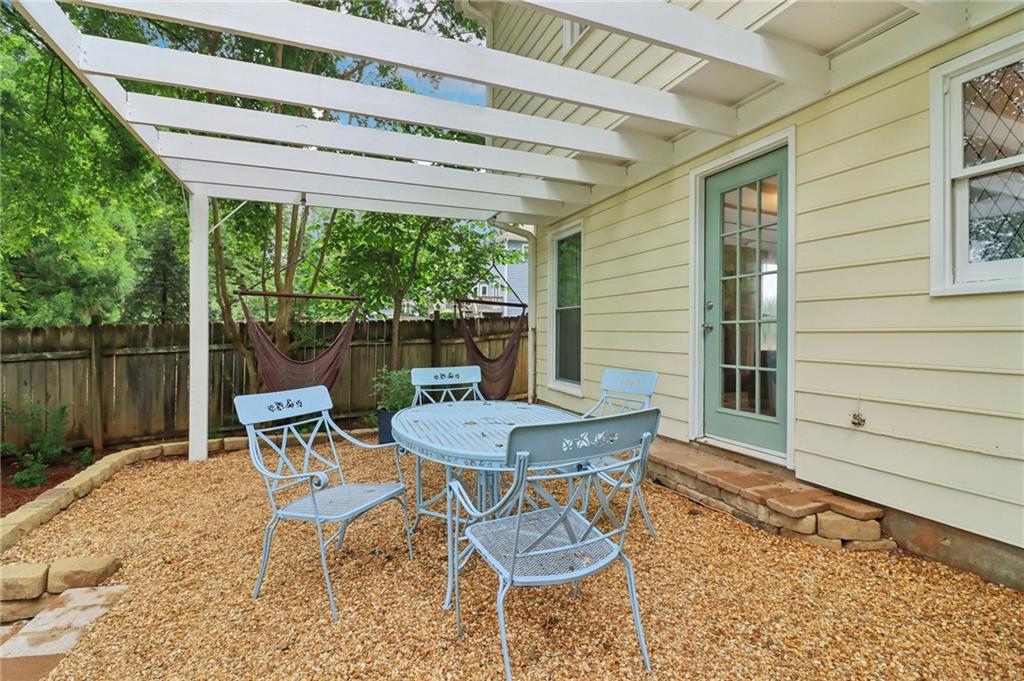 Marietta, Georgia, 30062, United States, 4 Bedrooms Bedrooms, ,3 BathroomsBathrooms,Residential,For Sale,1905534