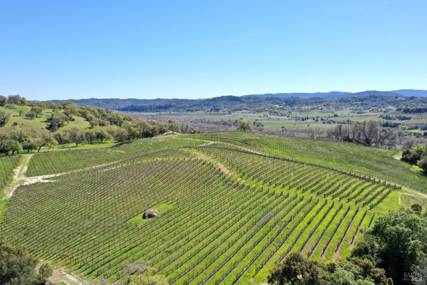 Cloverdale, California, 95425, United States, 5 Bedrooms Bedrooms, ,5 BathroomsBathrooms,Residential,For Sale,1759747