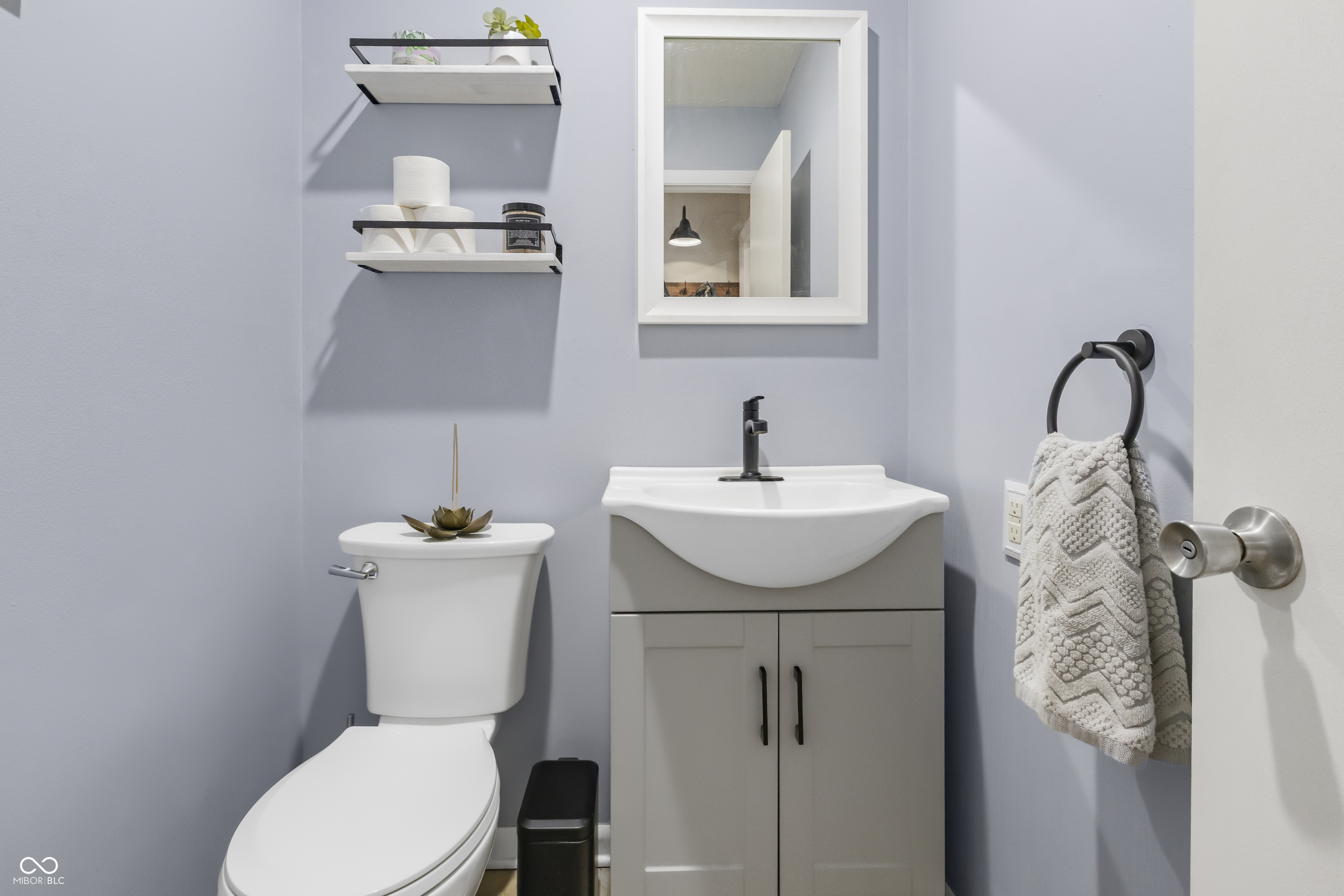 Whiteland, Indiana, 46184, United States, 3 Bedrooms Bedrooms, ,4 BathroomsBathrooms,Residential,For Sale,2007779