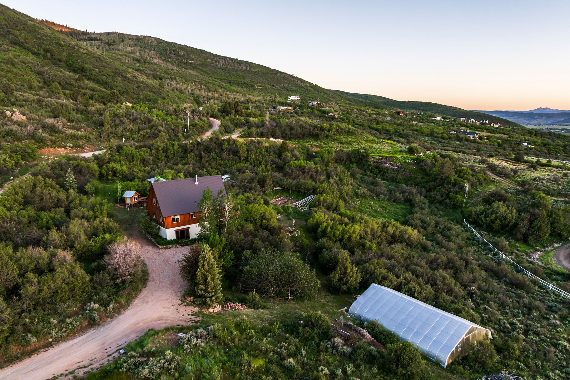  Coming soon Handcrafted Mountain Property on 5 Acres with Views - 物件實景