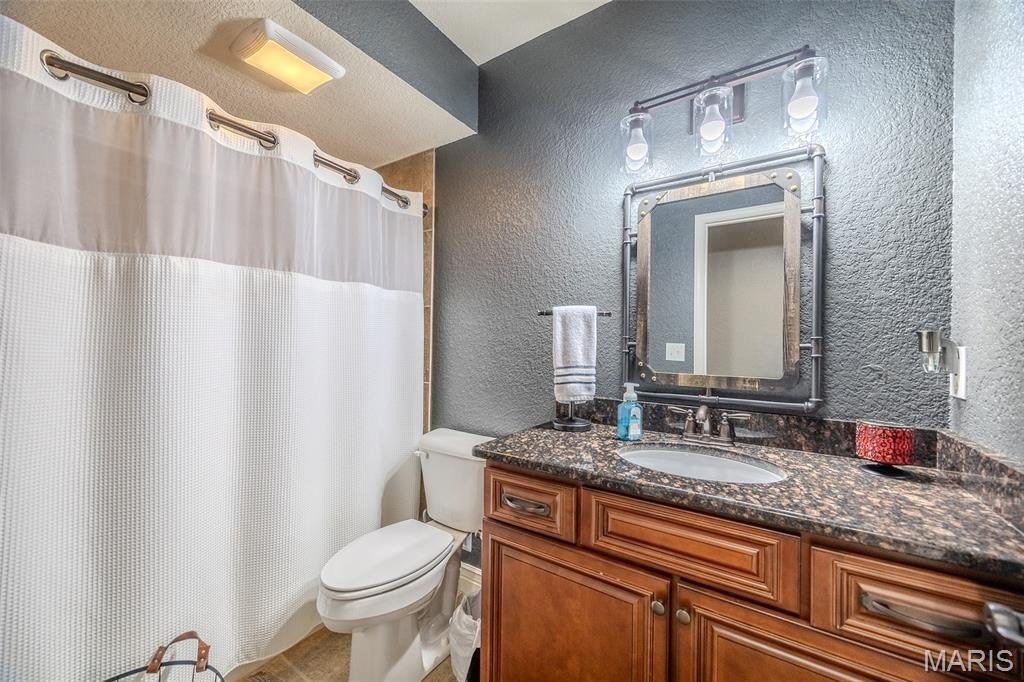 Camdenton, Missouri, 65020, United States, 3 Bedrooms Bedrooms, ,3 BathroomsBathrooms,Residential,For Sale,1989945