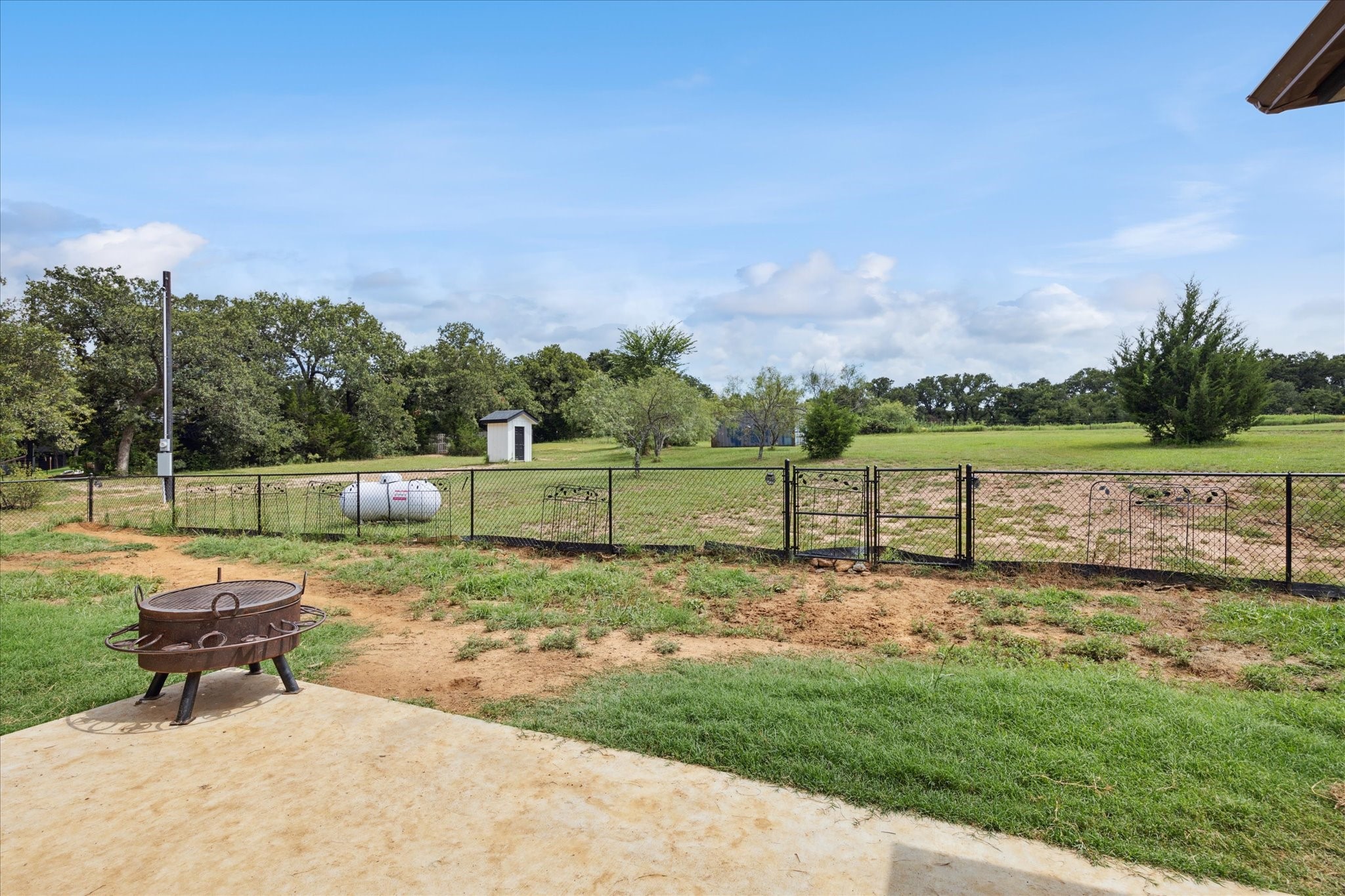 Bowie, Texas, 76230, United States, 4 Bedrooms Bedrooms, ,4 BathroomsBathrooms,Residential,For Sale,1895366