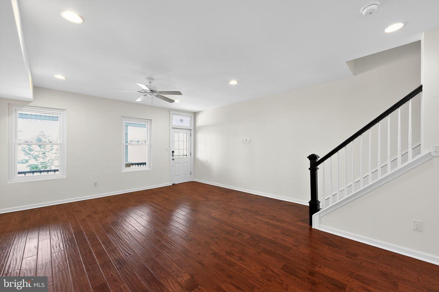 Conshohocken, Pennsylvania, 19428, United States, 3 Bedrooms Bedrooms, ,3 BathroomsBathrooms,Residential,For Sale,1989240