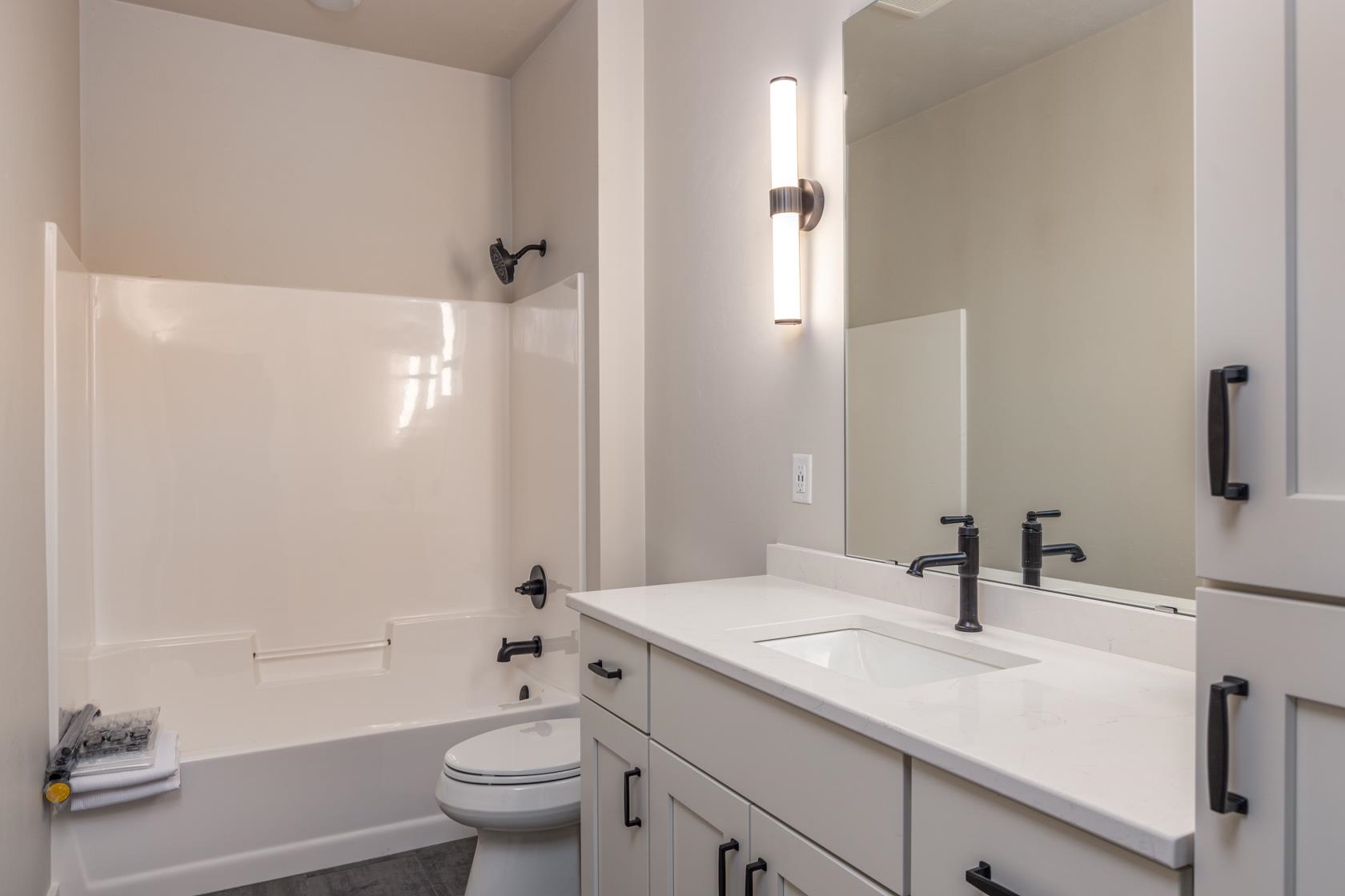 Kimberly, Wisconsin, 54136, United States, 4 Bedrooms Bedrooms, ,3 BathroomsBathrooms,Residential,For Sale,1851194