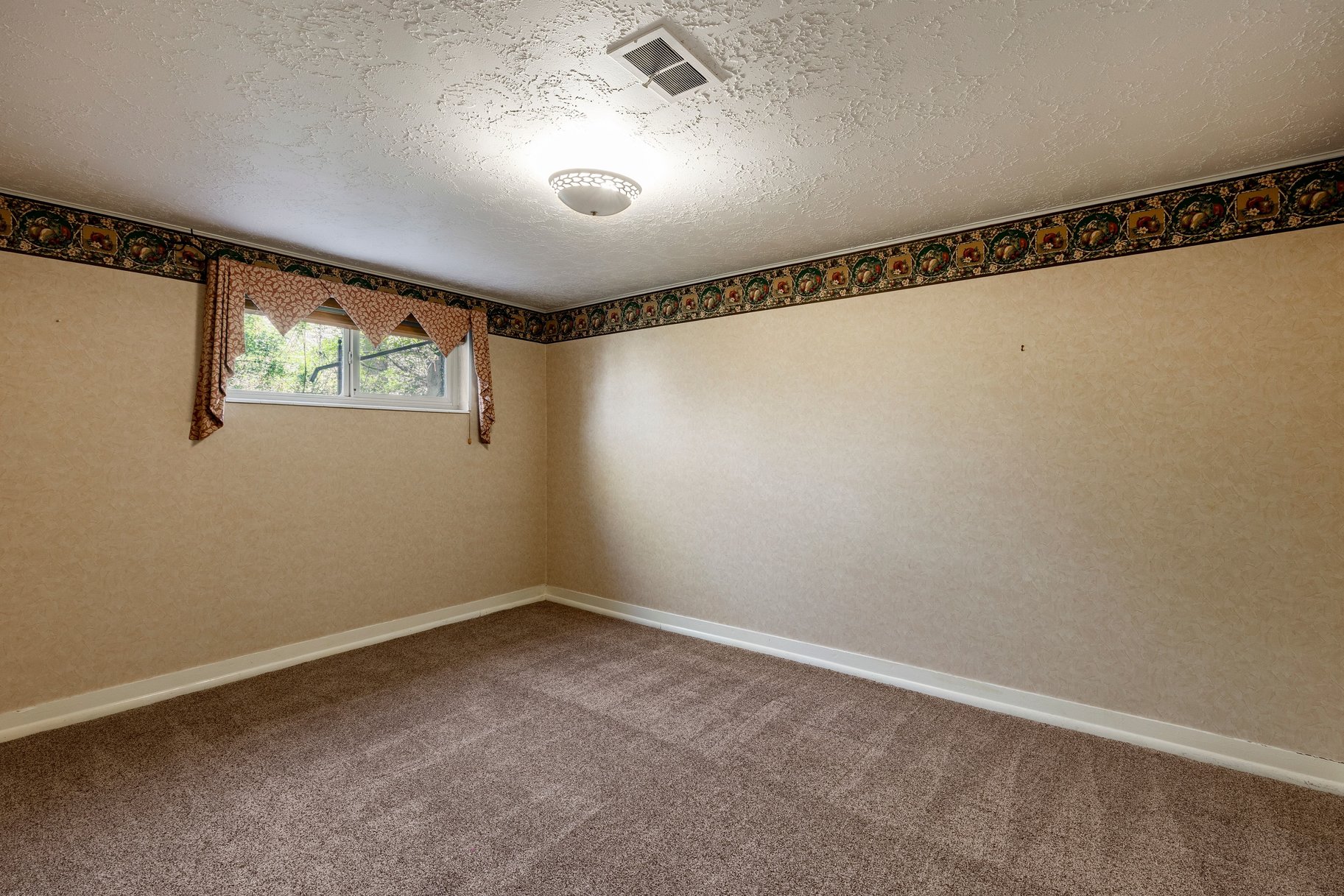  Solid Olympus Cove 2 Story With Mountain and Valley Views - 物件實景