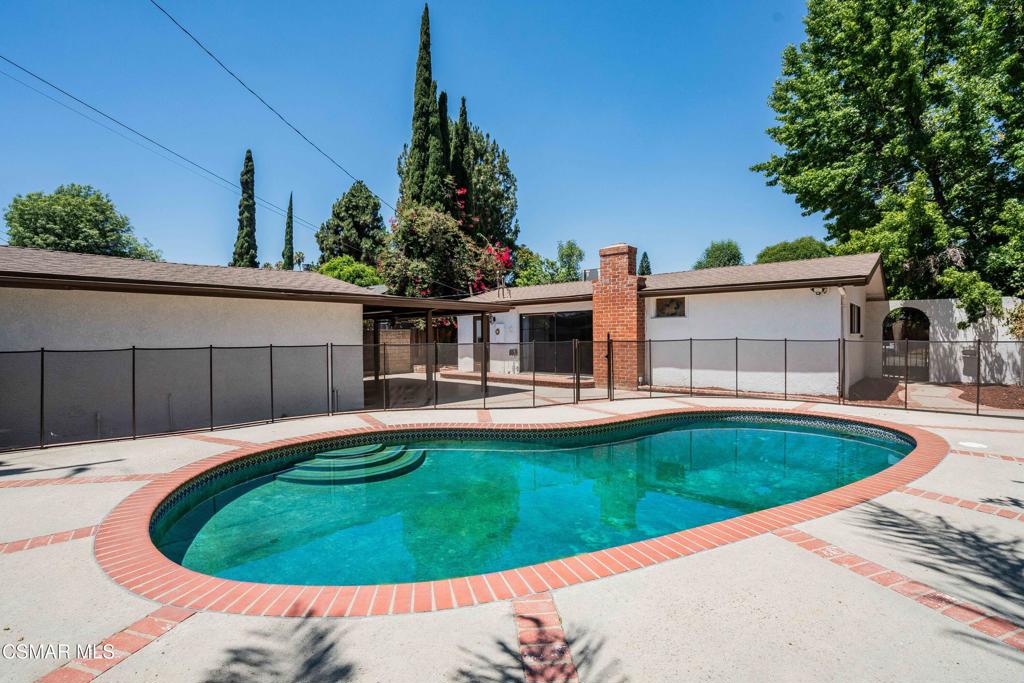 Granada Hills, California, 91344, United States, 4 Bedrooms Bedrooms, ,2 BathroomsBathrooms,Residential,For Sale,1900791