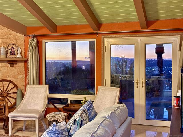 El Cajon, California, 92020, United States, 5 Bedrooms Bedrooms, ,4 BathroomsBathrooms,Residential,For Sale,1983564