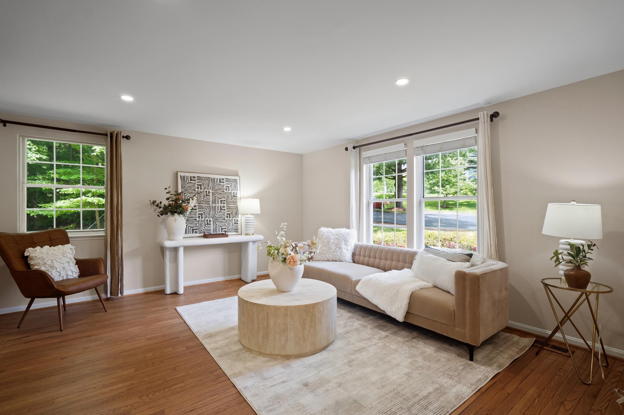  8943 Park Forest Drive, Springfield, VA, 22152 - 物件實景