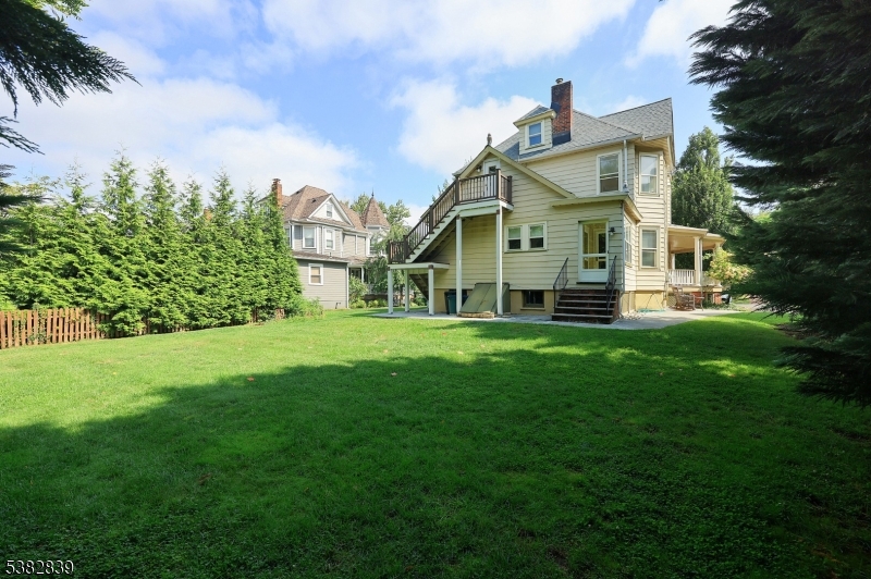 Westfield Town, New Jersey, 07090, United States, 5 Bedrooms Bedrooms, ,3 BathroomsBathrooms,Residential,For Sale,1941025