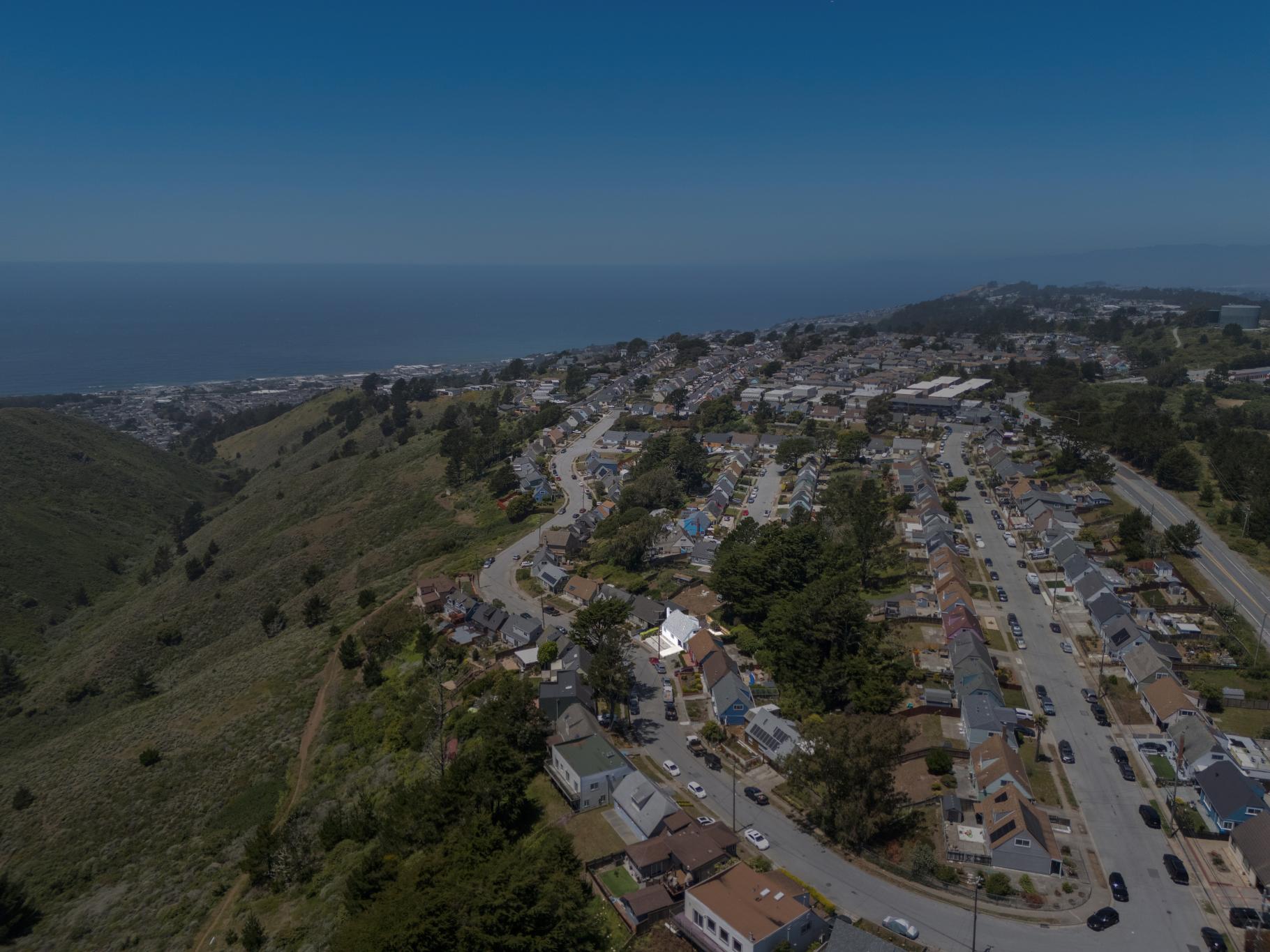  Exceptional Pacifica Retreat with Views - 物件實景