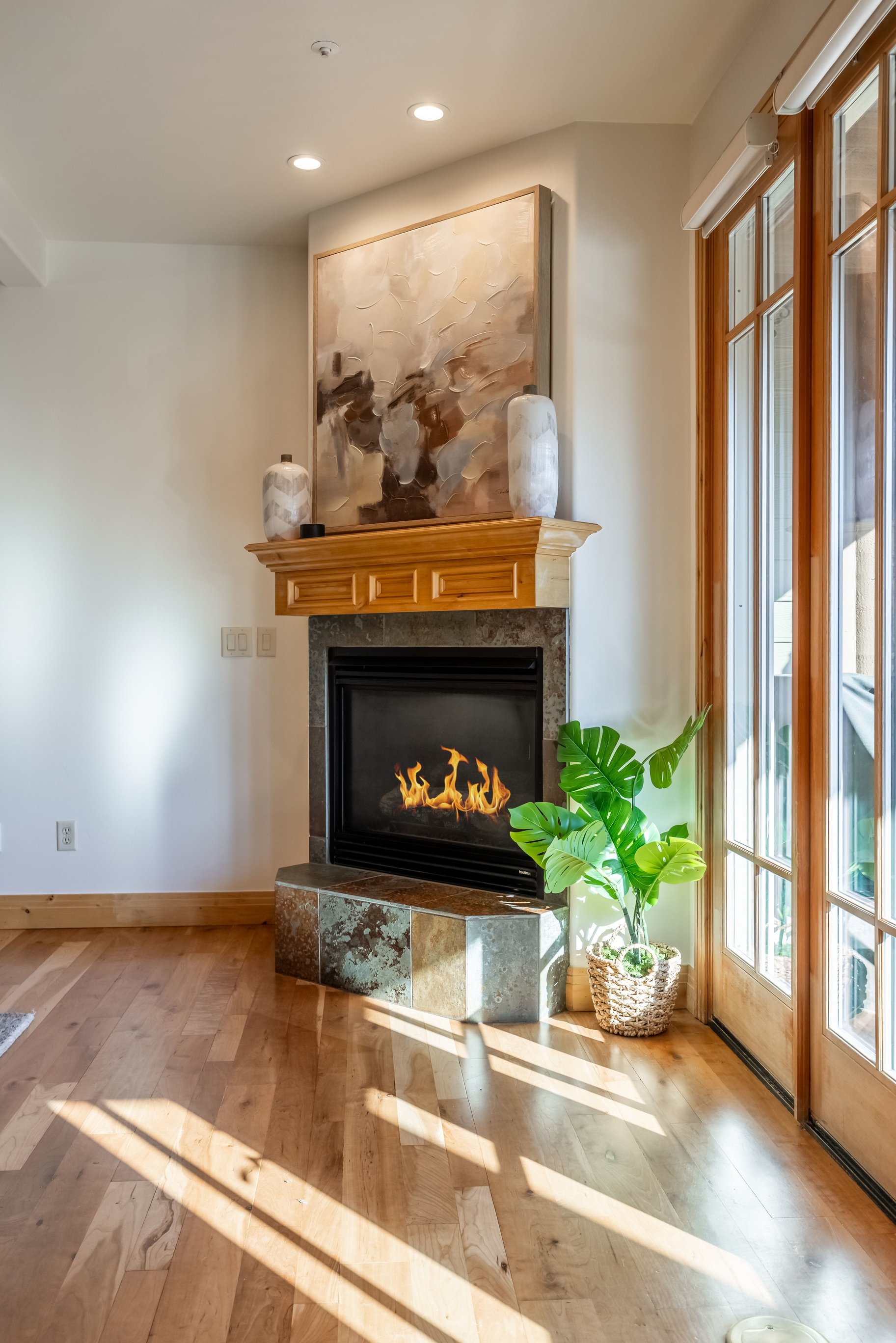  Modern Design Meets Alpine Charm in Jeremy Ranch - 物件實景