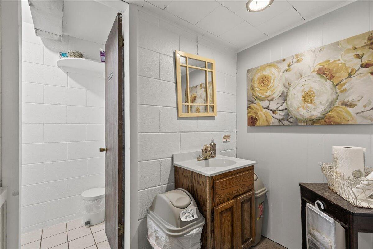 West Bend, Wisconsin, 53090, United States, 4 Bedrooms Bedrooms, ,3 BathroomsBathrooms,Residential,For Sale,1960551