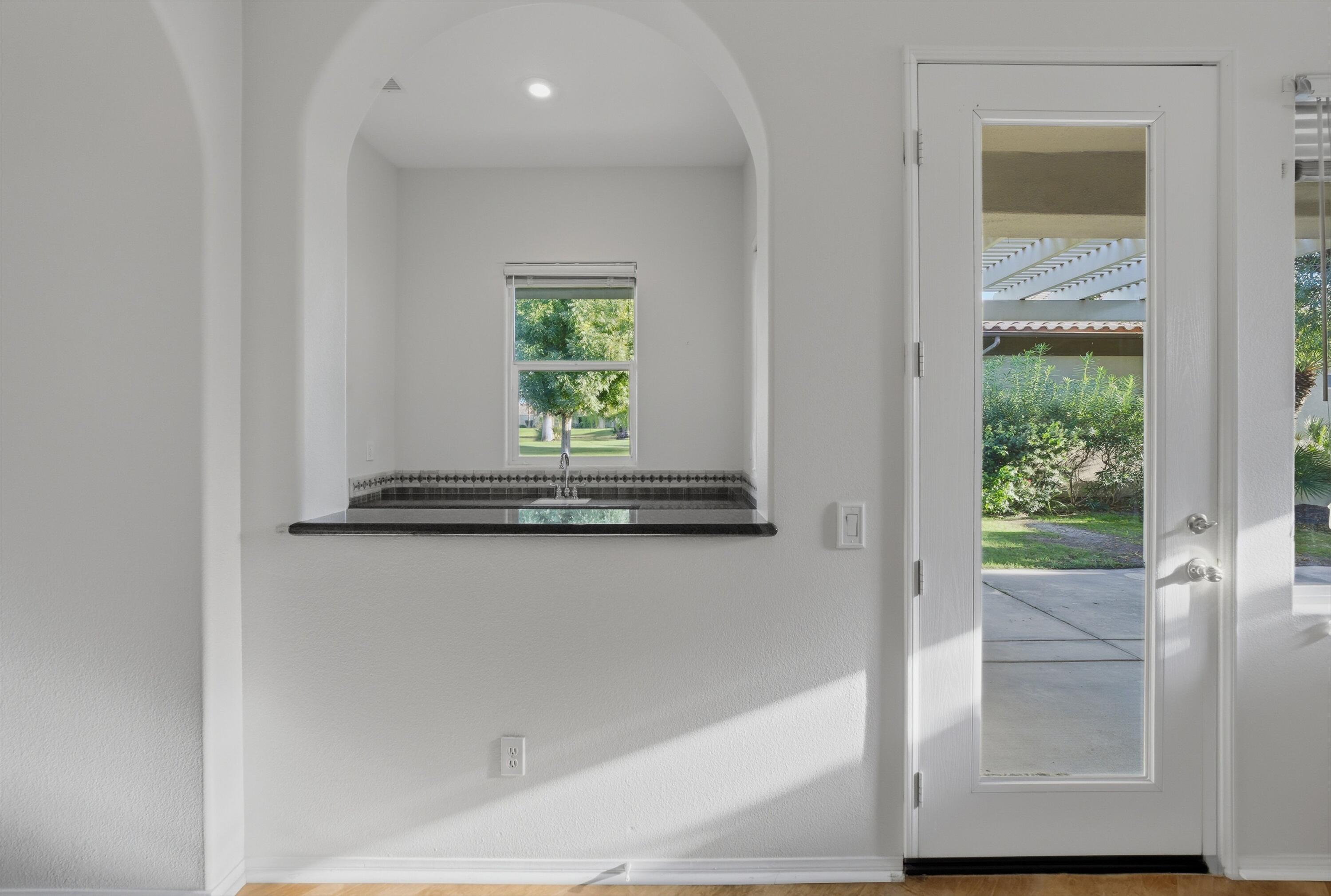 Rancho Mirage, California, 92270, United States, 2 Bedrooms Bedrooms, ,2 BathroomsBathrooms,Residential,For Sale,1989159