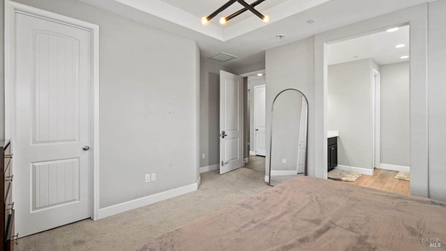 Vacaville, California, 95688, United States, 3 Bedrooms Bedrooms, ,2 BathroomsBathrooms,Residential,For Sale,1840903