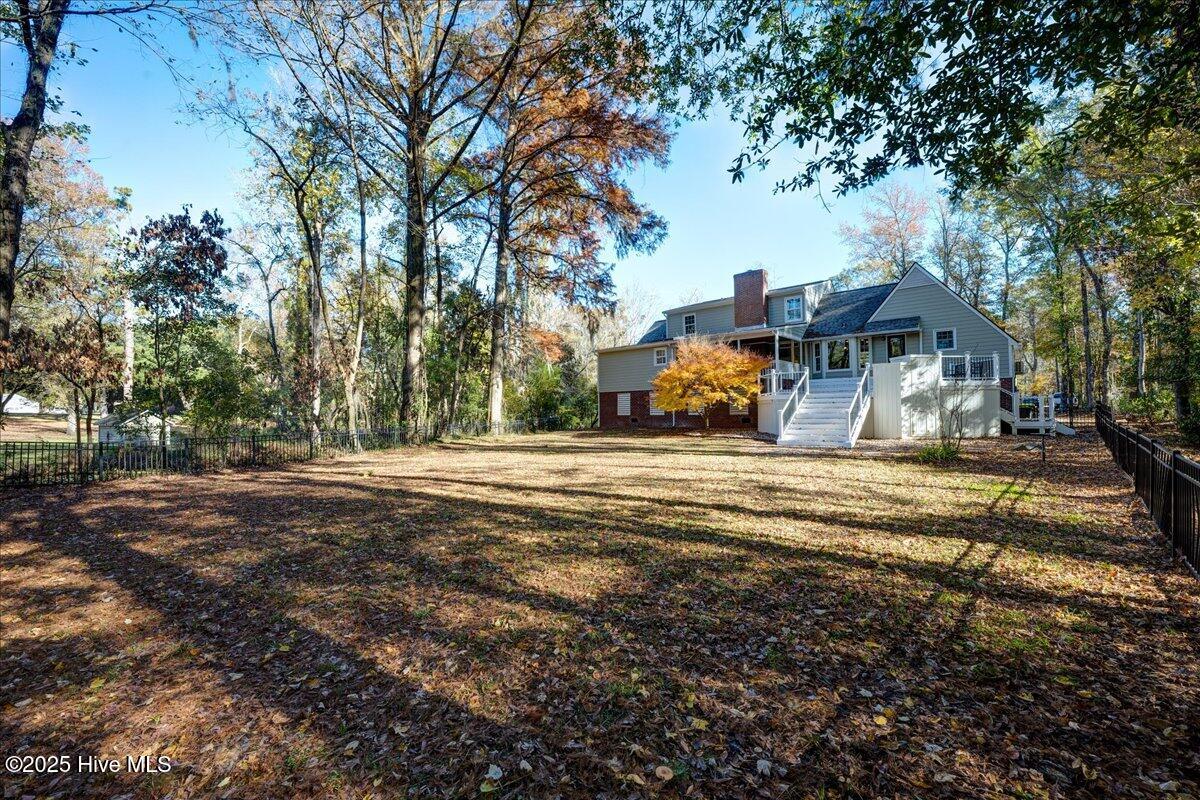 Trent Woods, North Carolina, 28562, United States, 4 Bedrooms Bedrooms, ,3 BathroomsBathrooms,Residential,For Sale,1997785