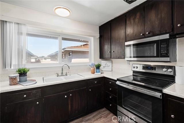 Torrance, California, 90503, United States, 1 Bedroom Bedrooms, ,1 BathroomBathrooms,Residential,For Sale,1914244