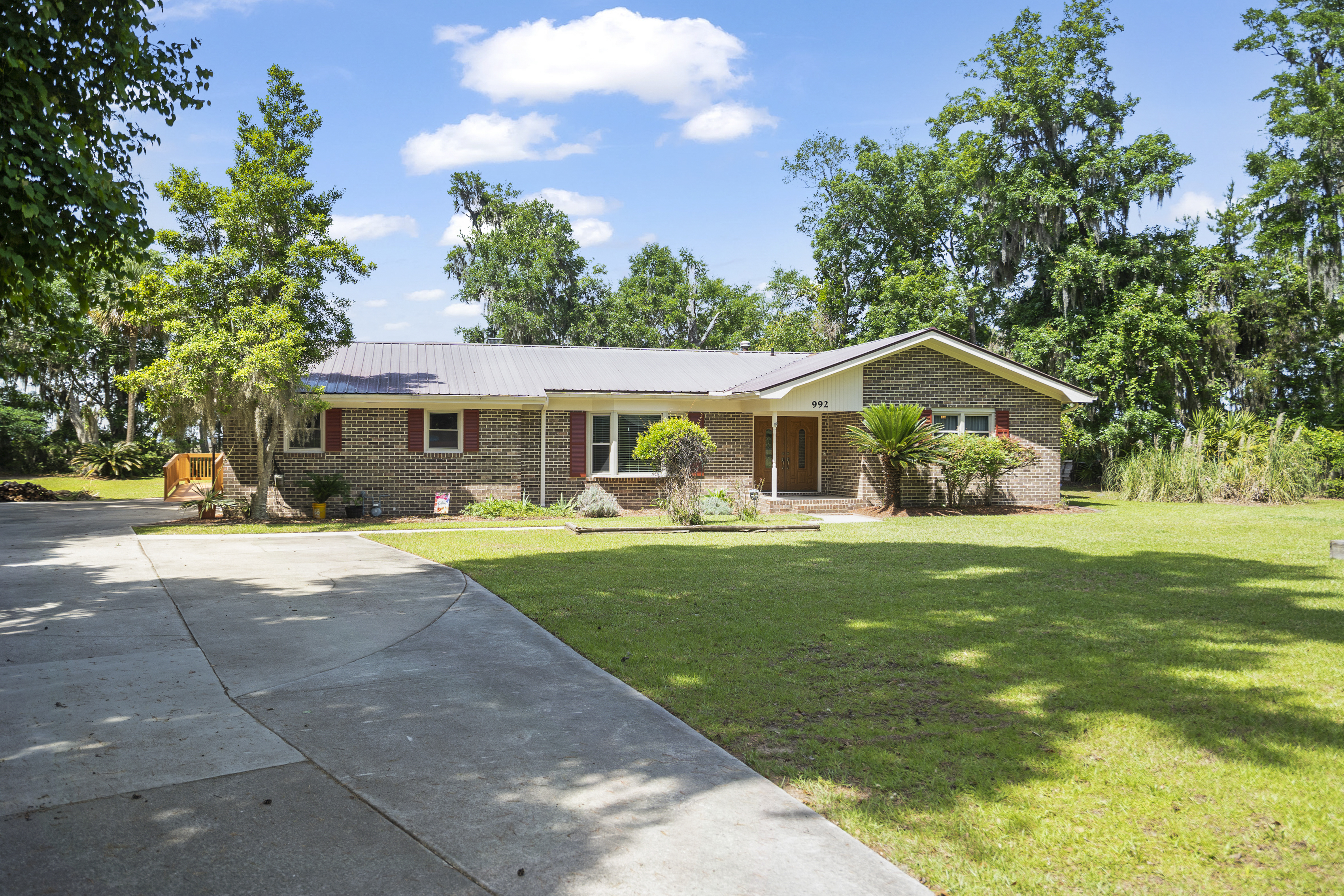 Beaufort, South Carolina, 29906, United States, 3 Bedrooms Bedrooms, ,2 BathroomsBathrooms,Residential,For Sale,1976144