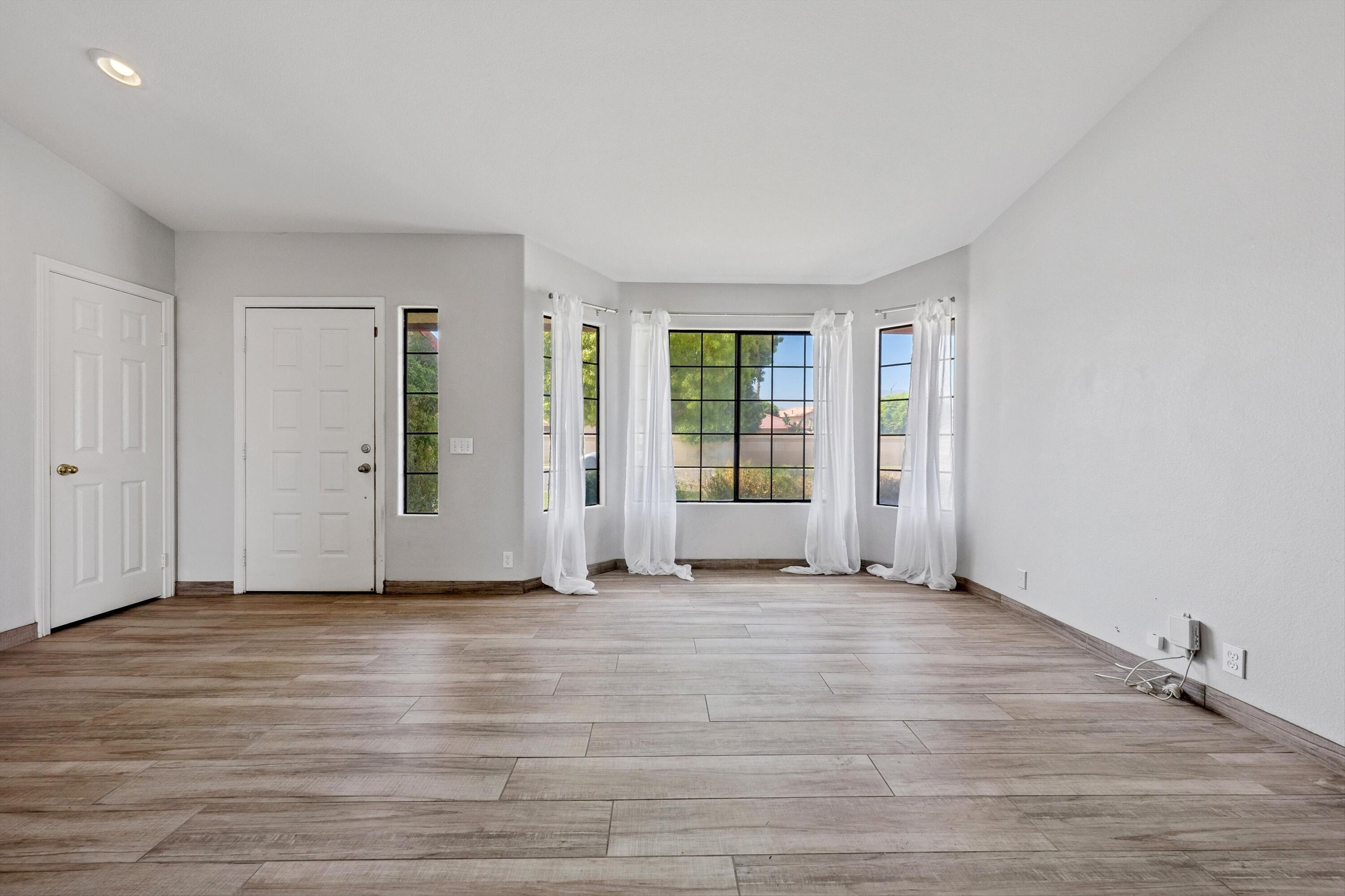 Indio, California, 92201, United States, 3 Bedrooms Bedrooms, ,2 BathroomsBathrooms,Residential,For Sale,1891507