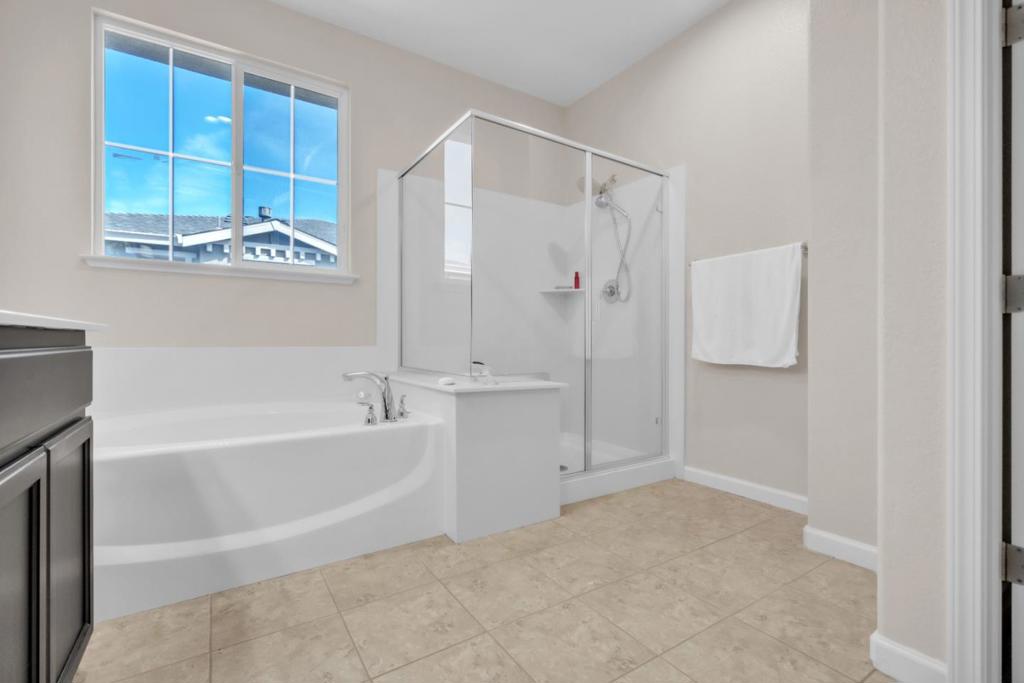 Fairfield, California, 94533, United States, 4 Bedrooms Bedrooms, ,3 BathroomsBathrooms,Residential,For Sale,2033917