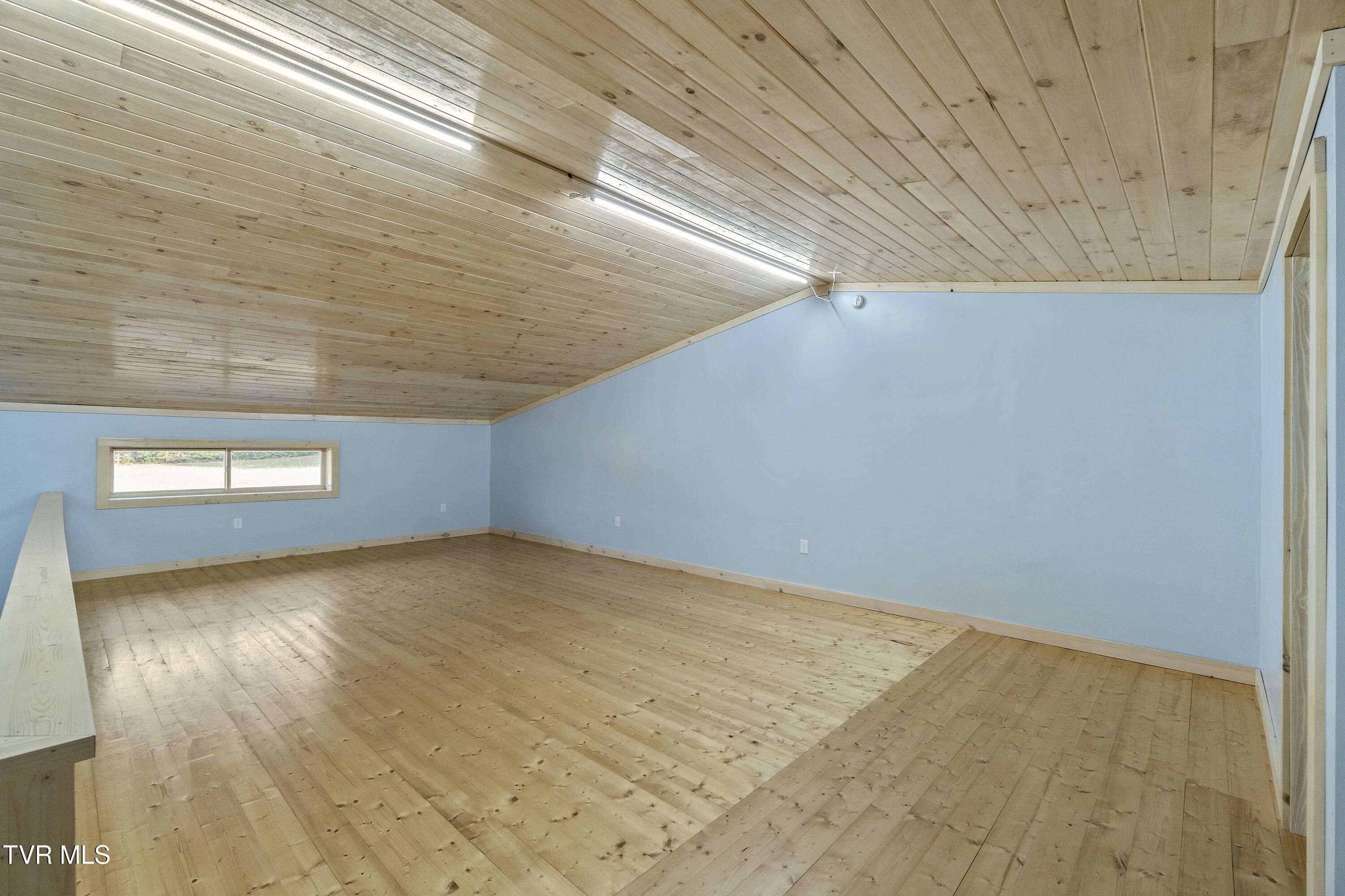 Mosheim, Tennessee, 37818, United States, 2 Bedrooms Bedrooms, ,2 BathroomsBathrooms,Residential,For Sale,1923482
