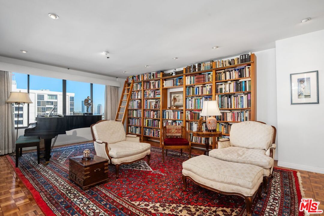 Los Angeles, California, 90024, United States, 2 Bedrooms Bedrooms, ,3 BathroomsBathrooms,Residential,For Sale,1993484