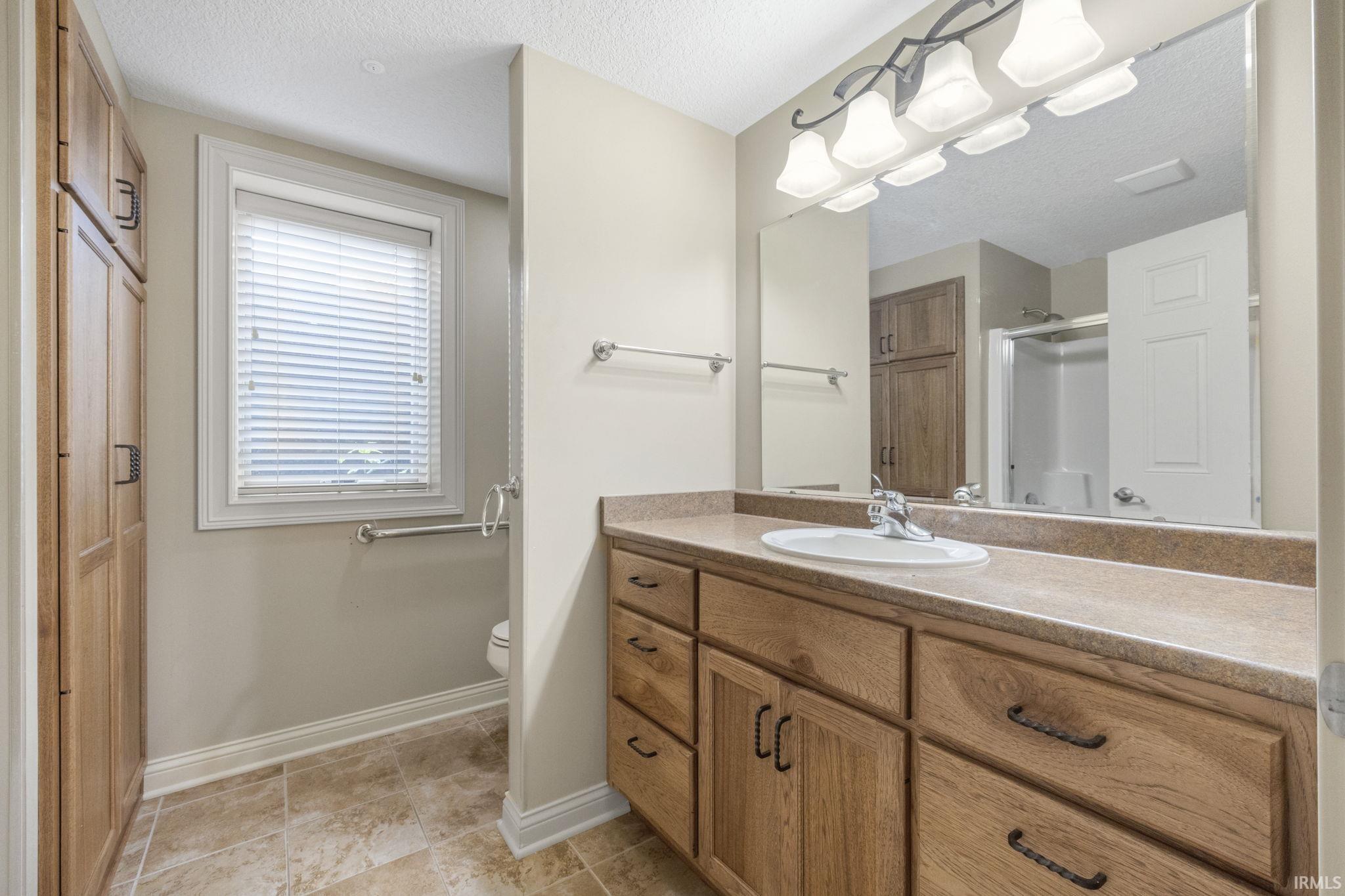 Fort Wayne, Indiana, 46845, United States, 3 Bedrooms Bedrooms, ,4 BathroomsBathrooms,Residential,For Sale,1908005