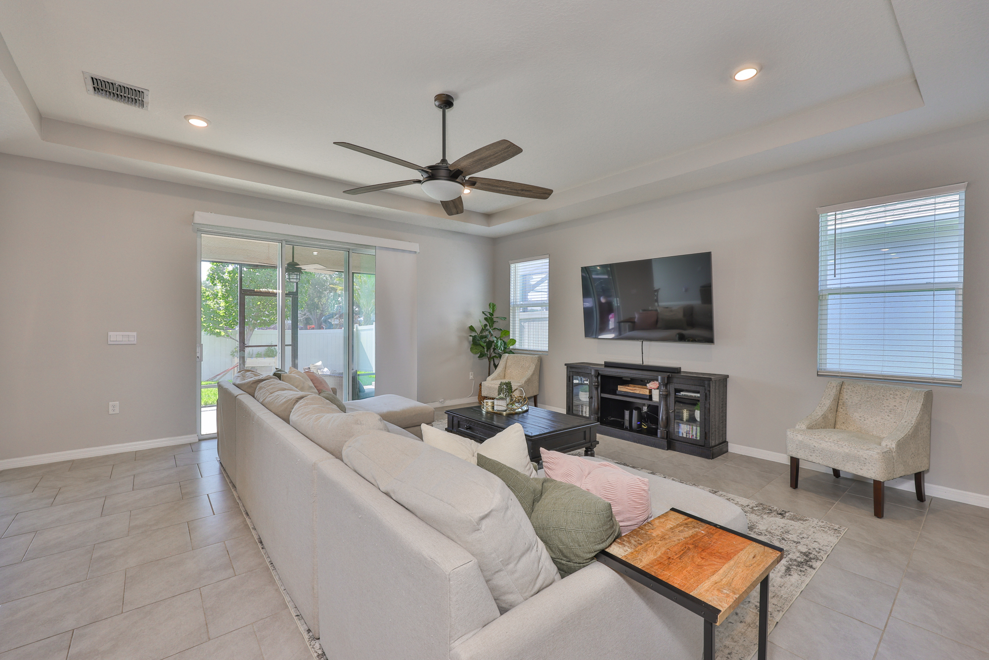Riverview, Florida, 33579, United States, 4 Bedrooms Bedrooms, ,3 BathroomsBathrooms,Residential,For Sale,1861328