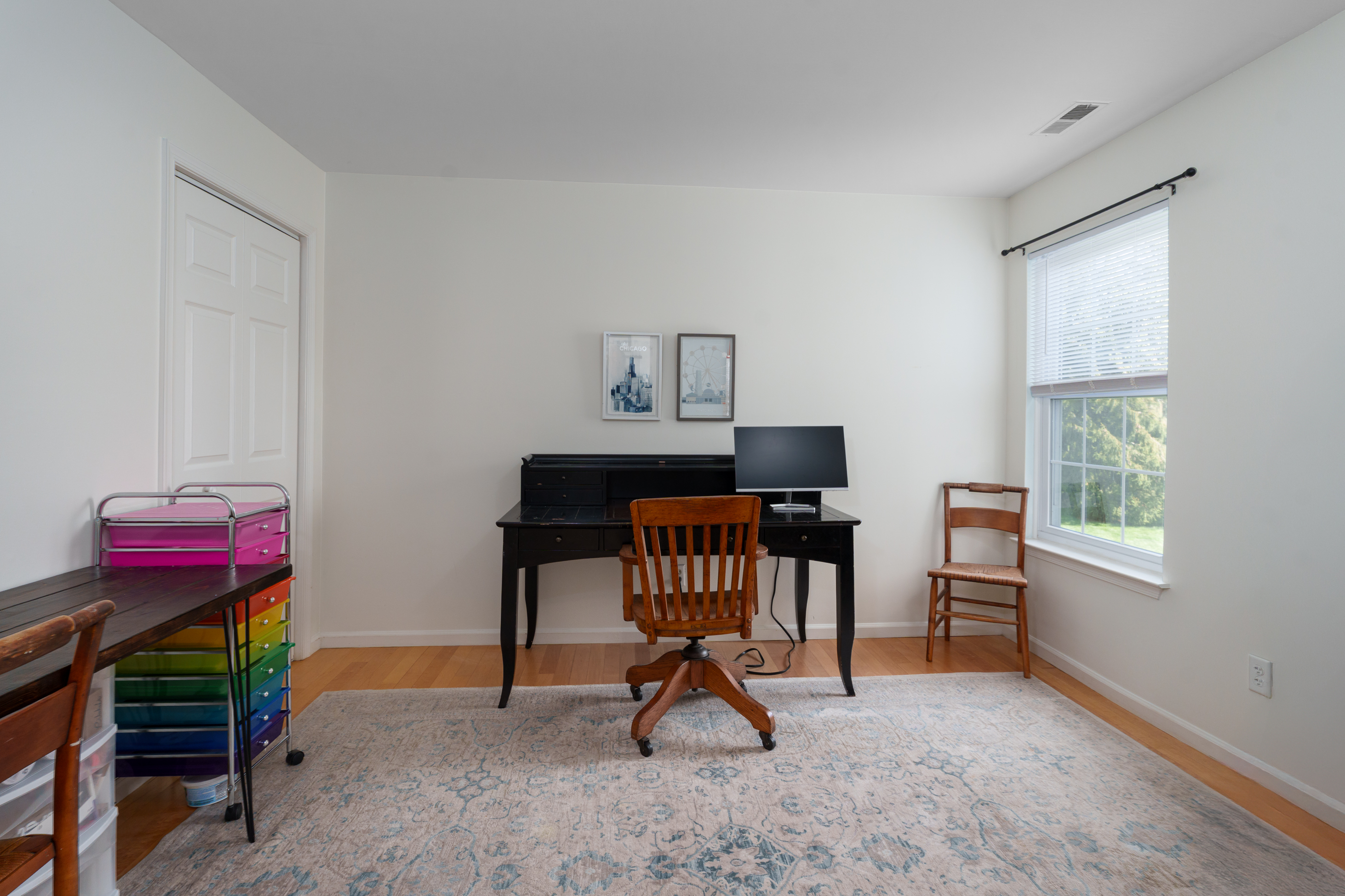  Move-In Ready Eagles Chase Condo with Private Garage and Balcony - 物件實景