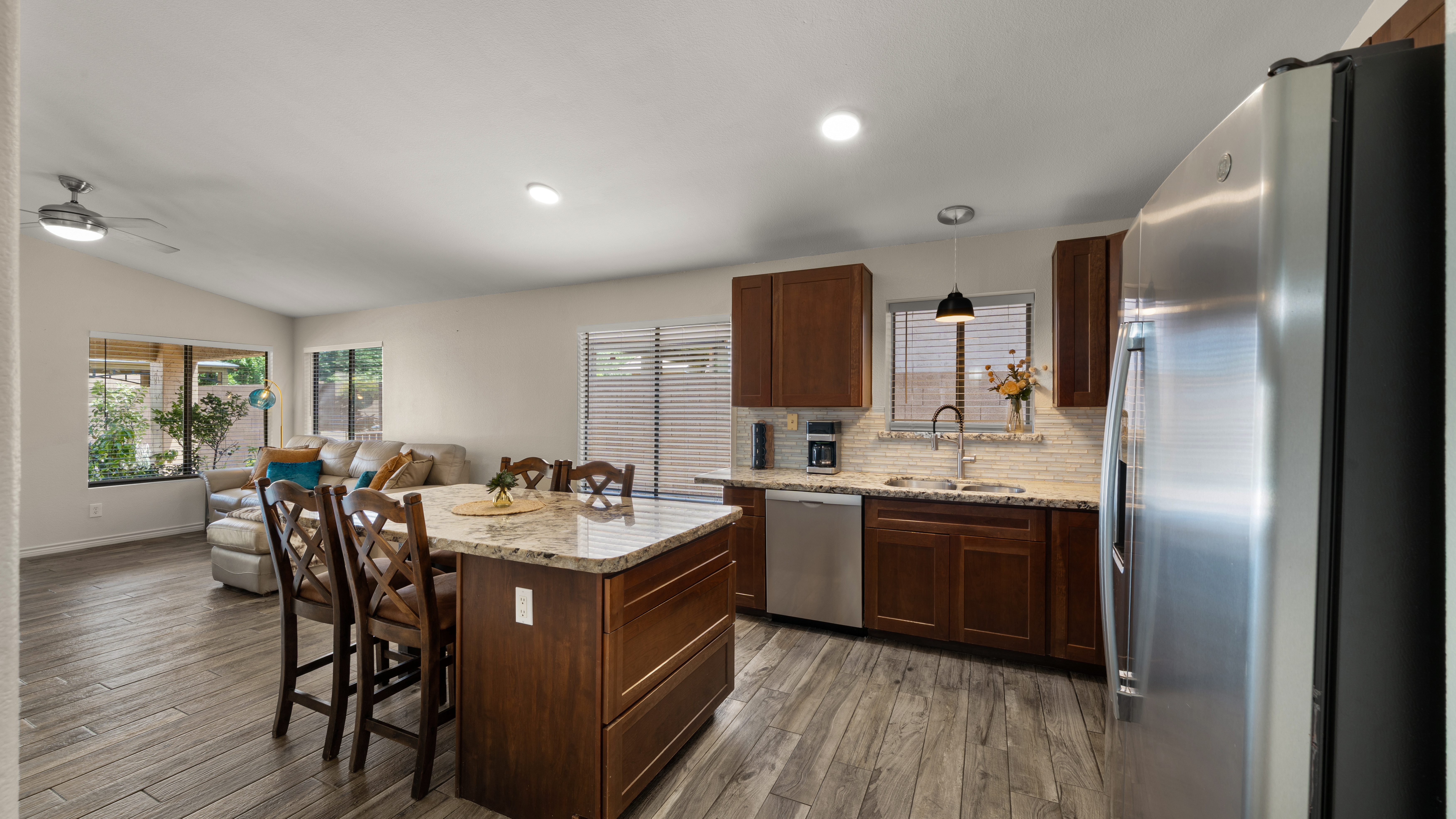  4820 E Melinda Ln¦Phoenix, AZ - 物件實景