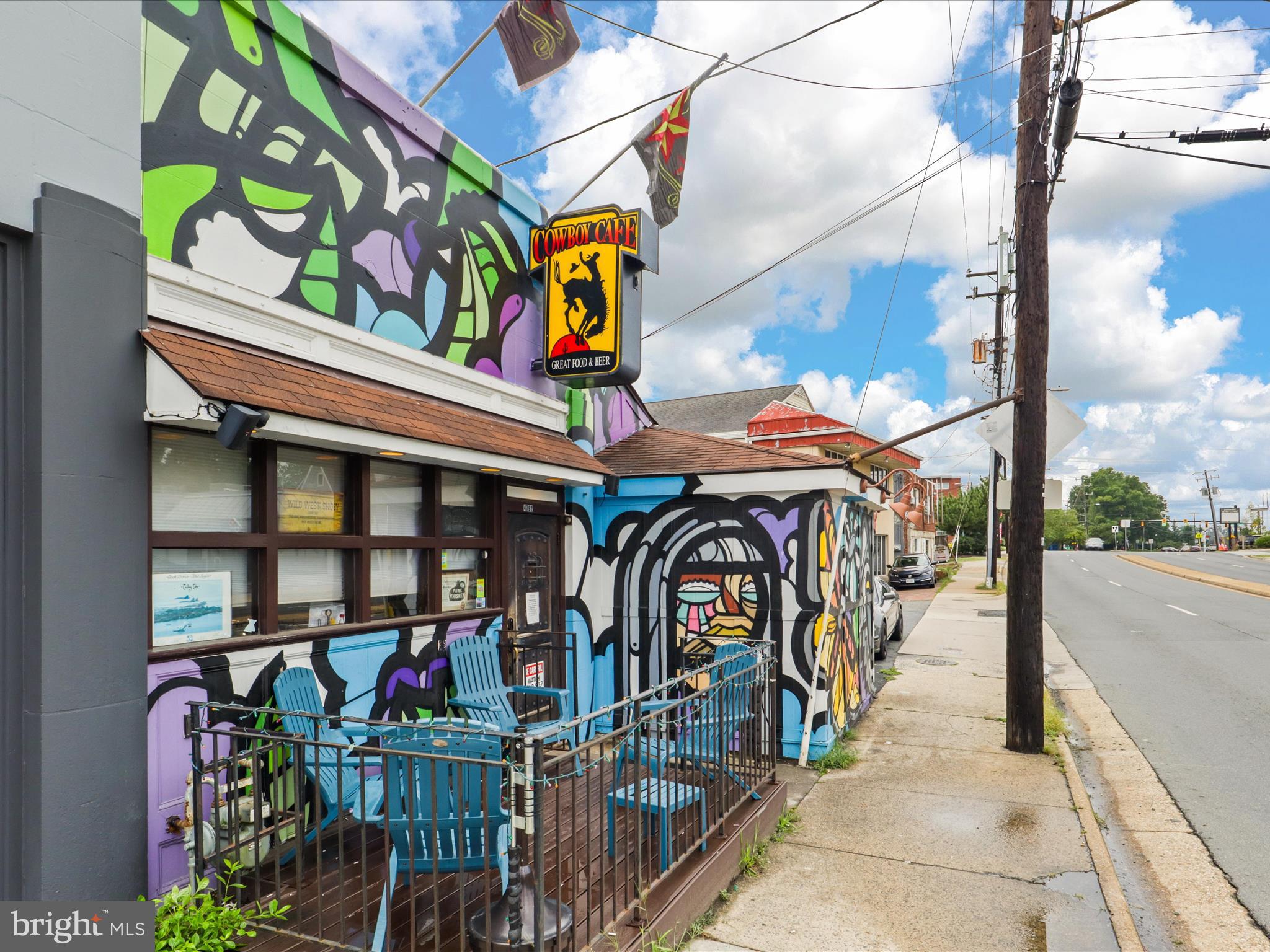 Arlington, Virginia, 22207, United States, 3 Bedrooms Bedrooms, ,3 BathroomsBathrooms,Residential,For Sale,1979007