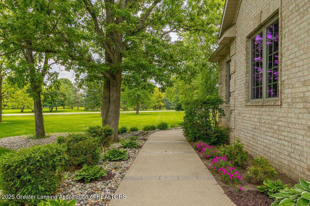 Williamston, Michigan, 48895, United States, 4 Bedrooms Bedrooms, ,4 BathroomsBathrooms,Residential,For Sale,1877487