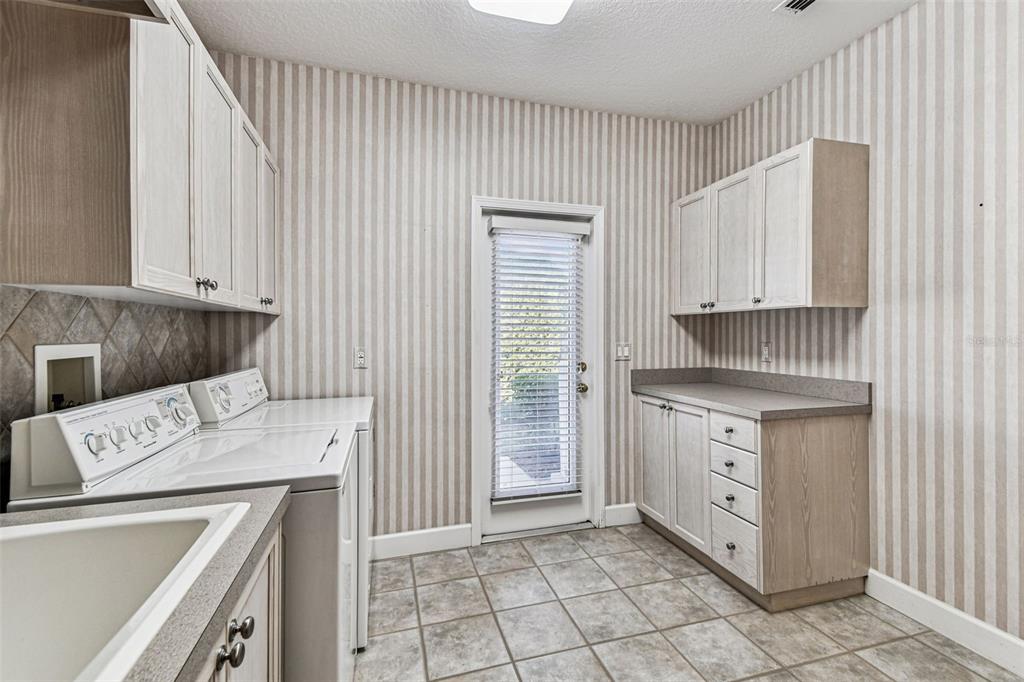 Palm Harbor, Florida, 34685, United States, 4 Bedrooms Bedrooms, ,4 BathroomsBathrooms,Residential,For Sale,1992596