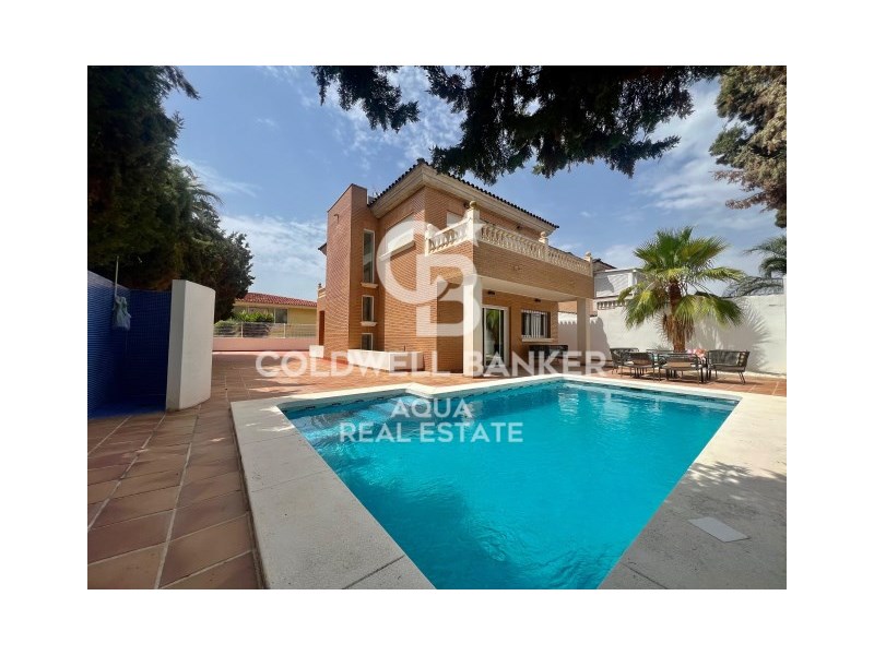 Alicante, Benissa, La Fustera Alicante, Benissa, L, Benissa, Comunidad Valenciana, 03720, ES, 5 Bedrooms Bedrooms, ,5 BathroomsBathrooms,Residential,For Sale,Alicante, Benissa, La Fustera Alicante, Benissa, L,1628934