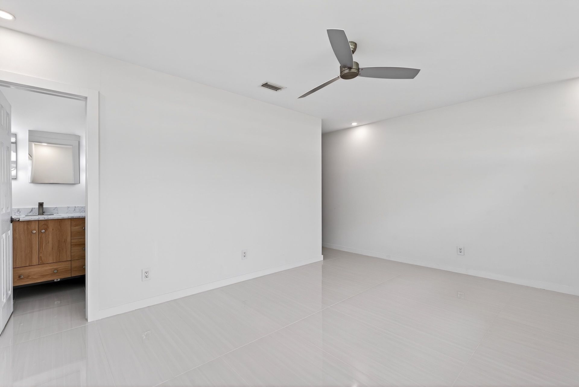  648 NW 30th Court, Wilton Manors, FL, 33311 - 物件實景