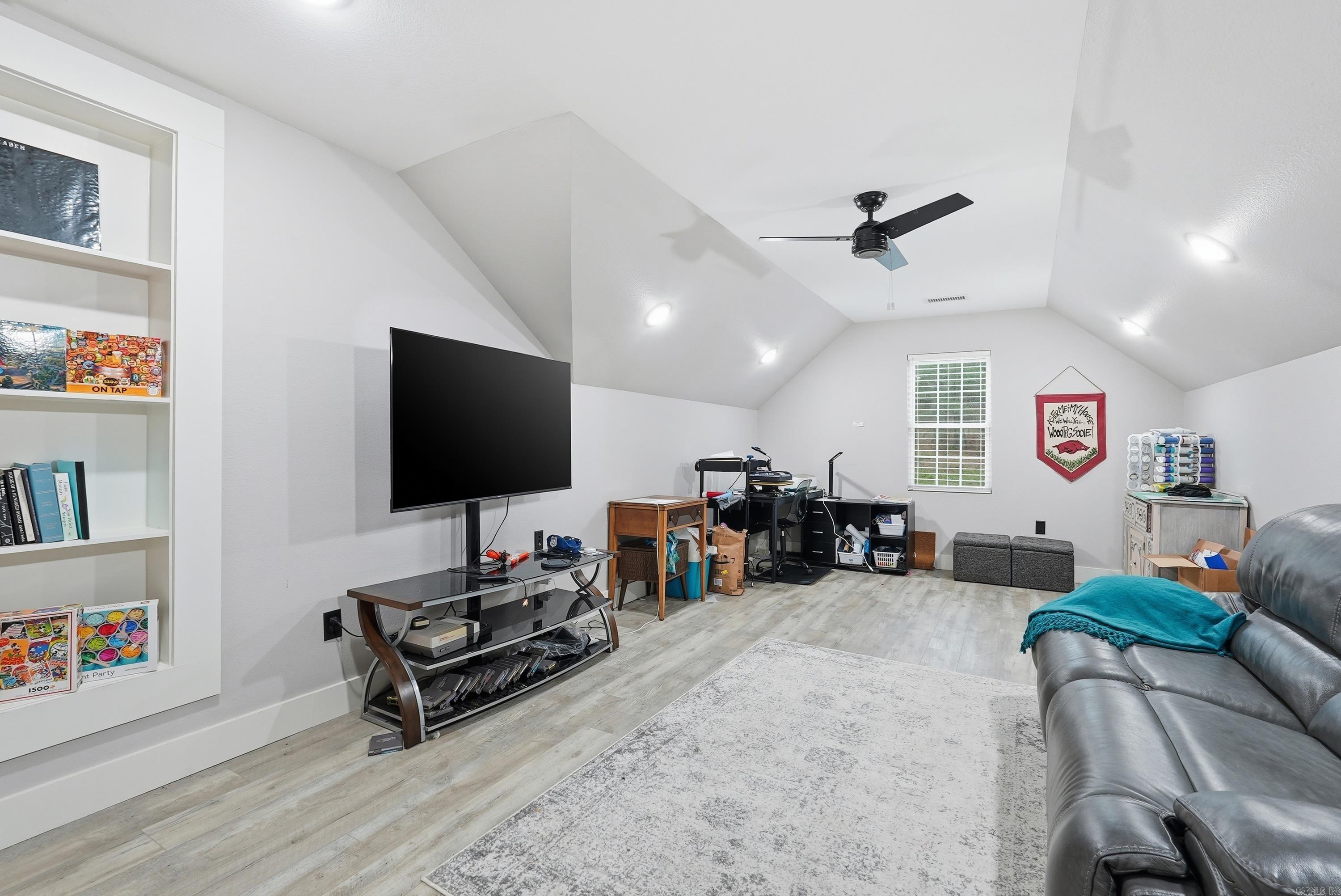 Morrilton, Arkansas, 72110, United States, 3 Bedrooms Bedrooms, ,4 BathroomsBathrooms,Residential,For Sale,2003394