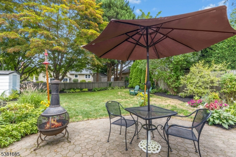Cranford Twp., New Jersey, 07016, United States, 3 Bedrooms Bedrooms, ,2 BathroomsBathrooms,Residential,For Sale,1938829