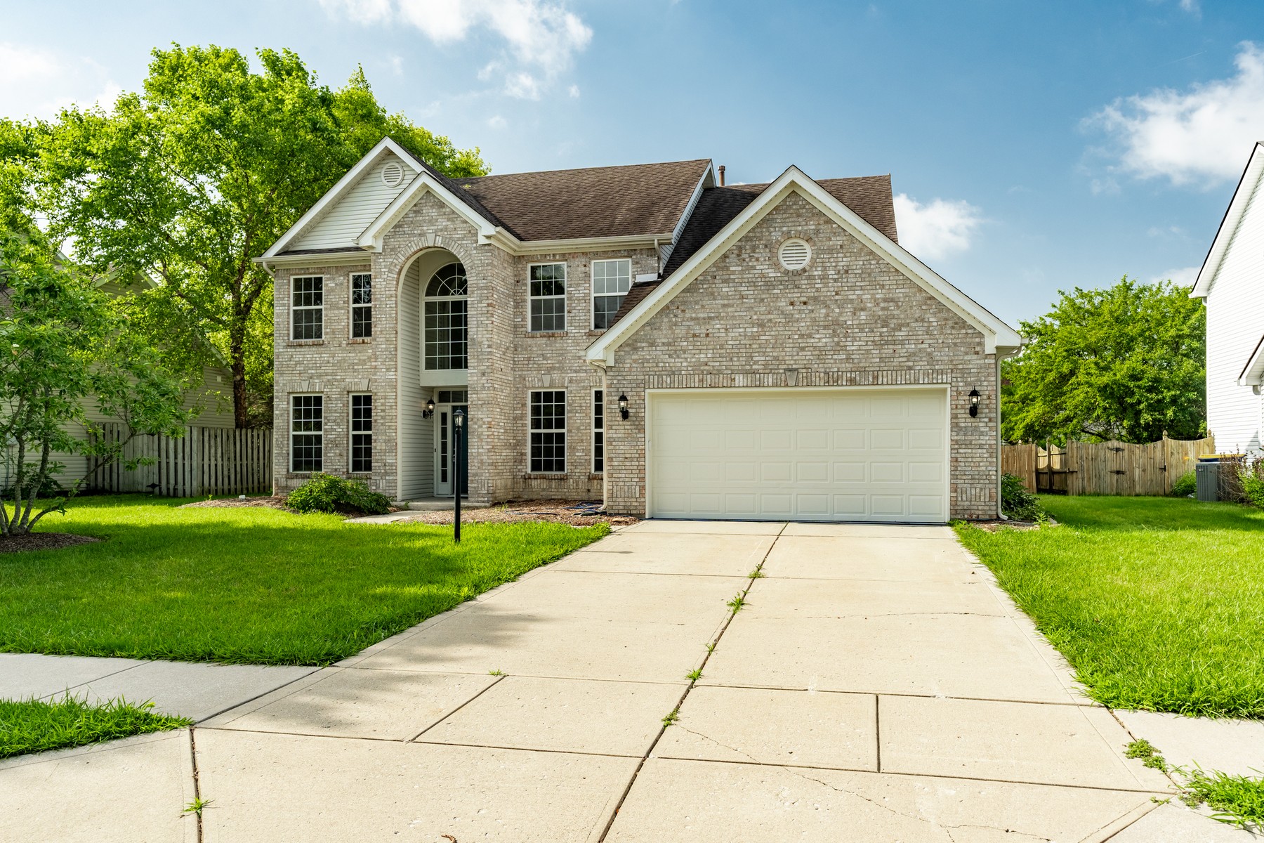  Beautifully Remodeled Geist-Area 4 Bedroom Home - 物件實景