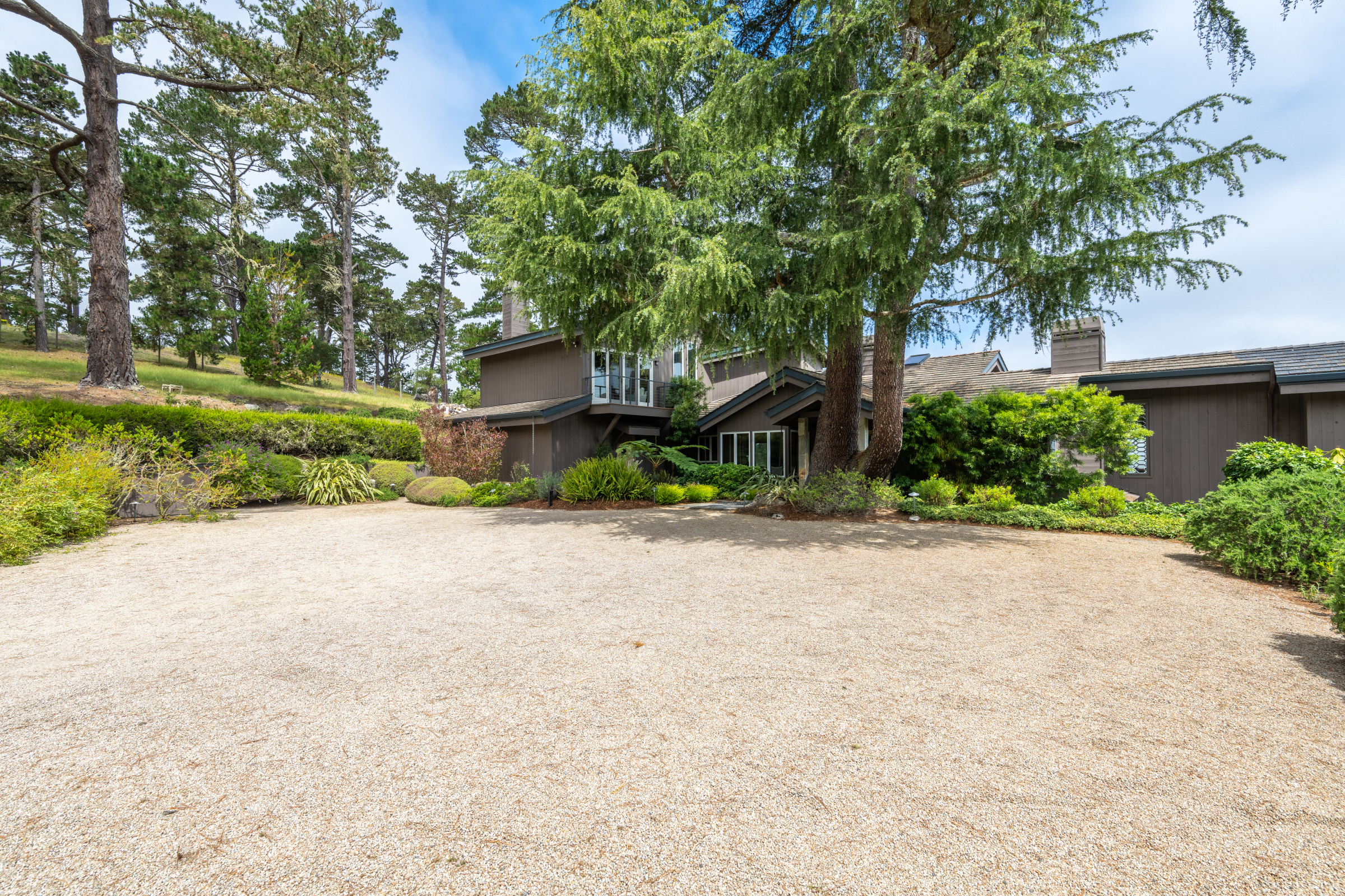  534 Aguajito Road - 物件實景