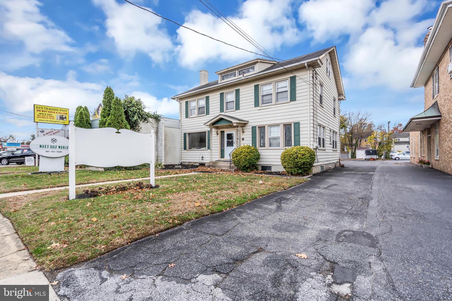 Audubon, New Jersey, 08106, United States, 4 Bedrooms Bedrooms, ,2 BathroomsBathrooms,Residential,For Sale,1989339