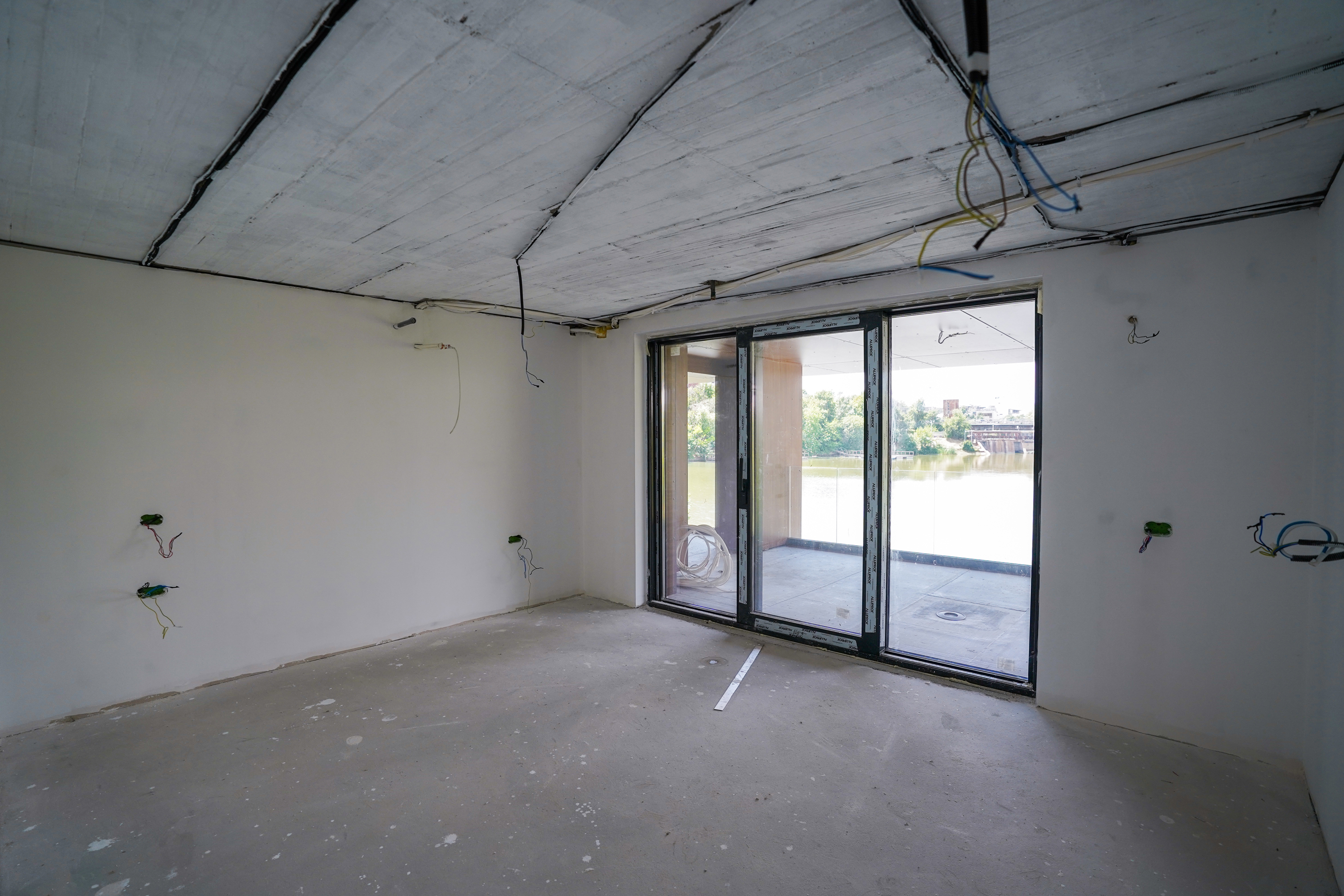 Seven-Room Waterfront Apartment Directly at Lake Level on Lake Floreasca - 物件實景