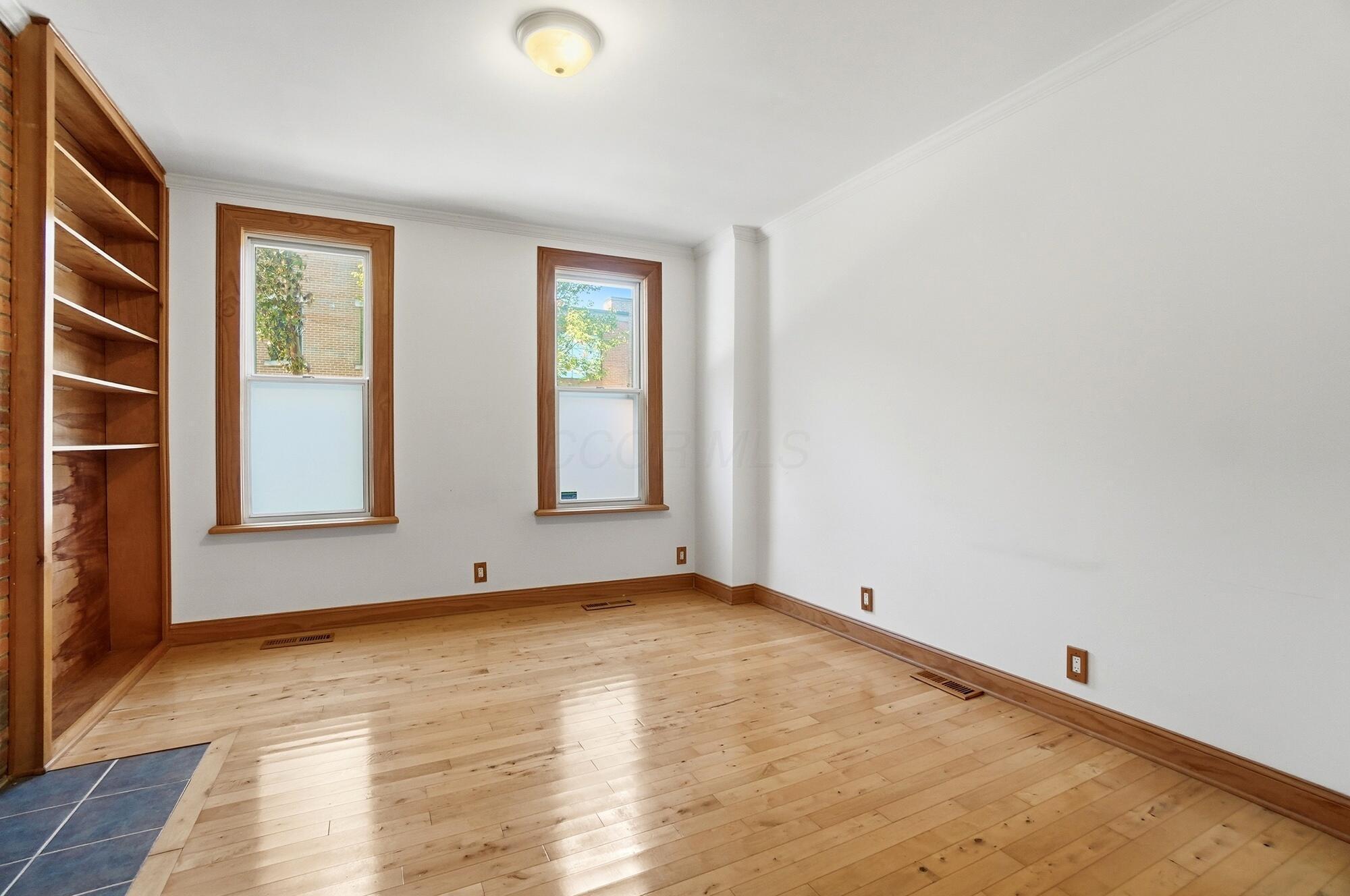 Columbus, Ohio, 43206, United States, 2 Bedrooms Bedrooms, ,2 BathroomsBathrooms,Residential,For Sale,1970918