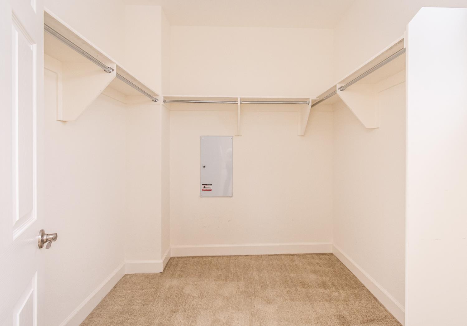 Folsom, California, 95630, United States, 4 Bedrooms Bedrooms, ,3 BathroomsBathrooms,Residential,For Sale,2000807